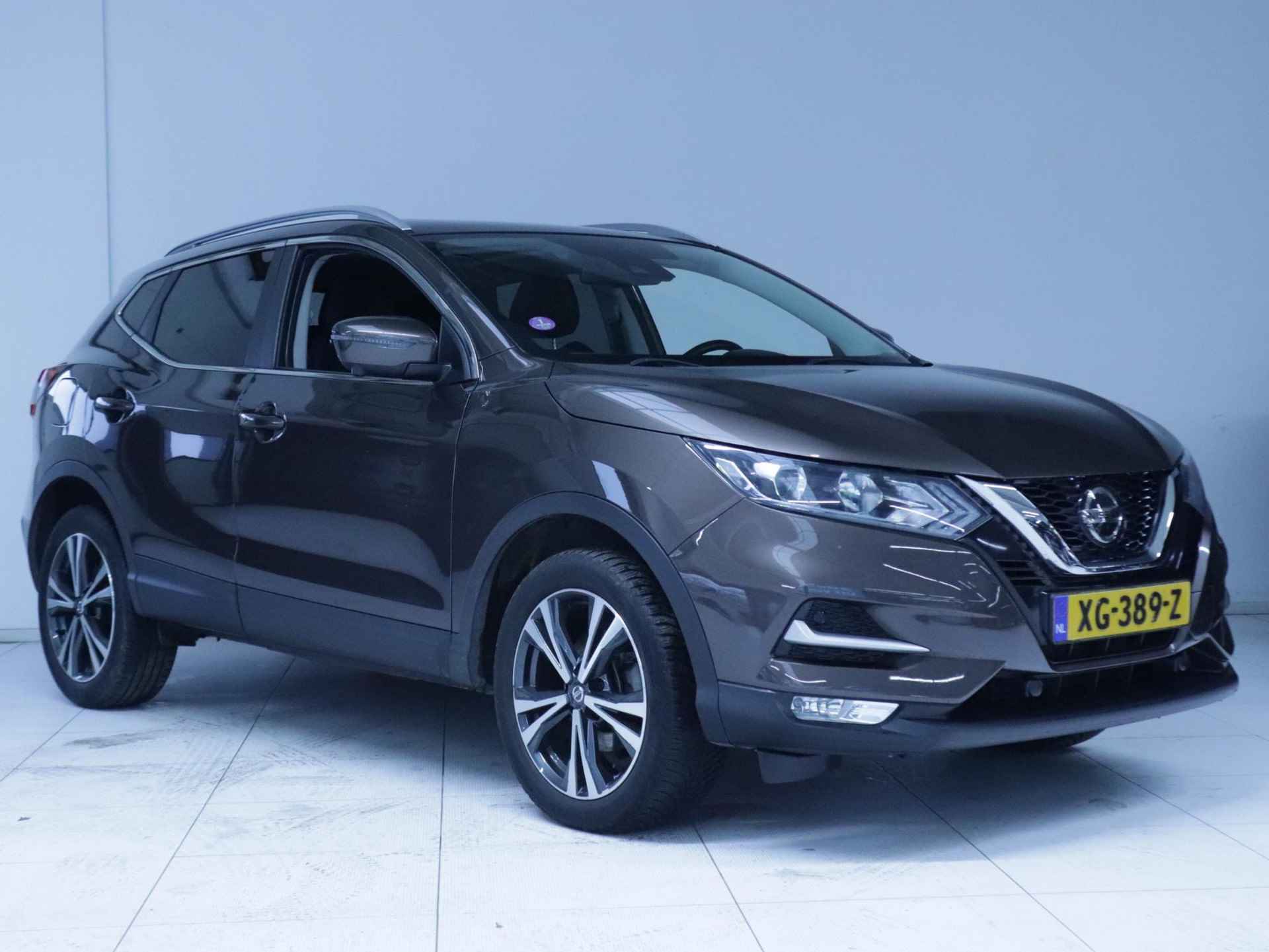 Nissan Qashqai 1.2 N-Connecta Trekhaak/Navi/Panoramadak - 8/28