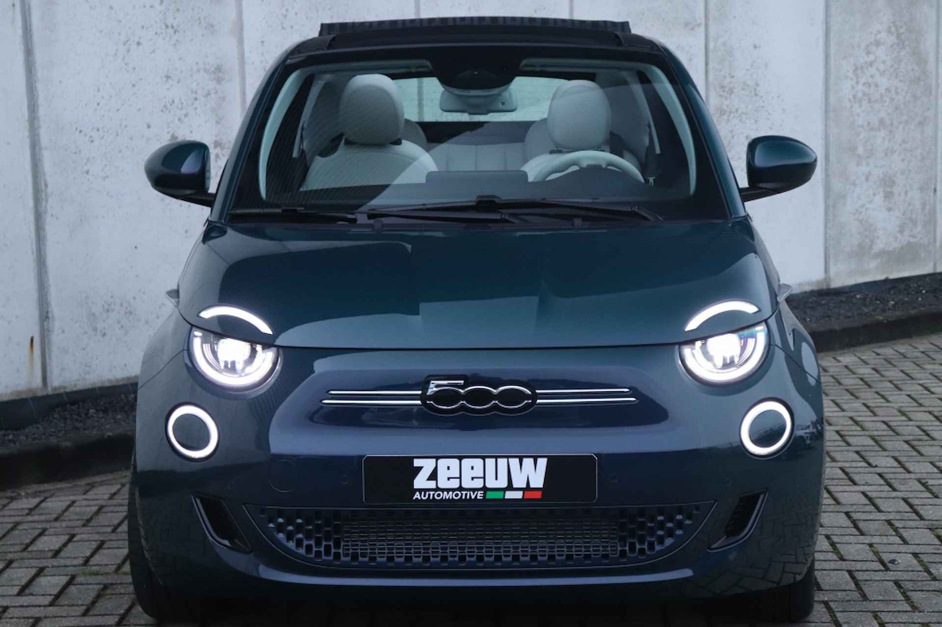 Fiat 500e Cabrio La Prima 42 kWh | Winter | BTW | 17" - 4/35