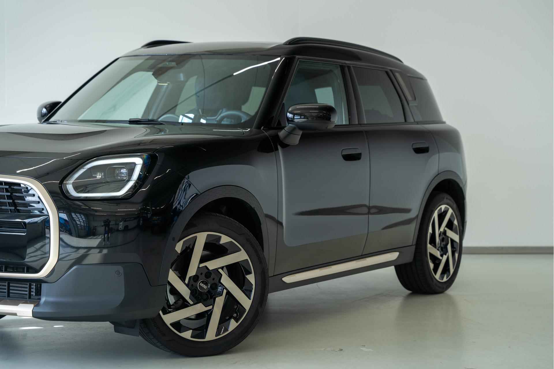 MINI Countryman C Favoured Aut. - 10/32