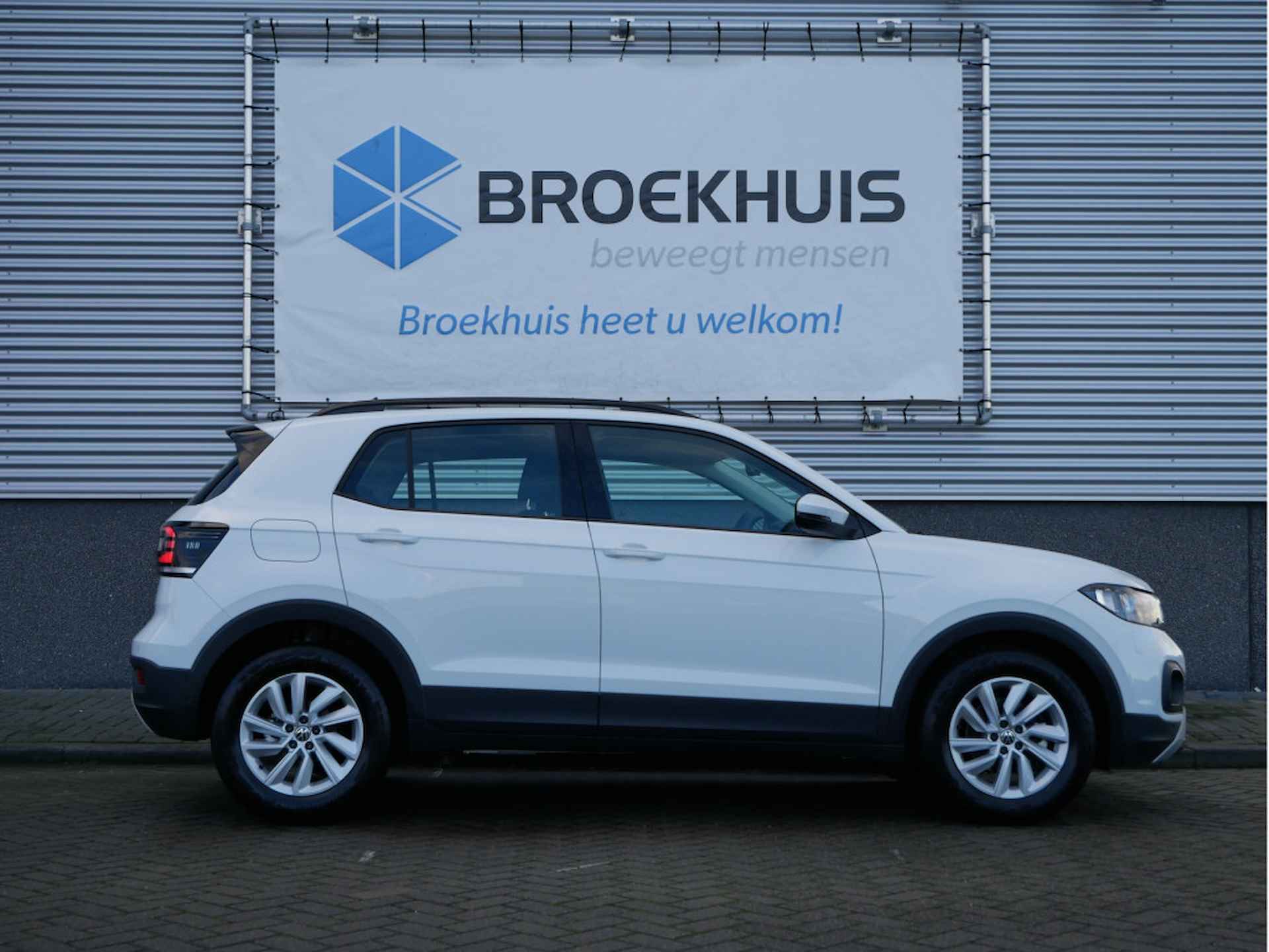 Volkswagen T-Cross 1.0 TSI 95 pk Life | Navi by App connect | Parkeersensoren - 4/21