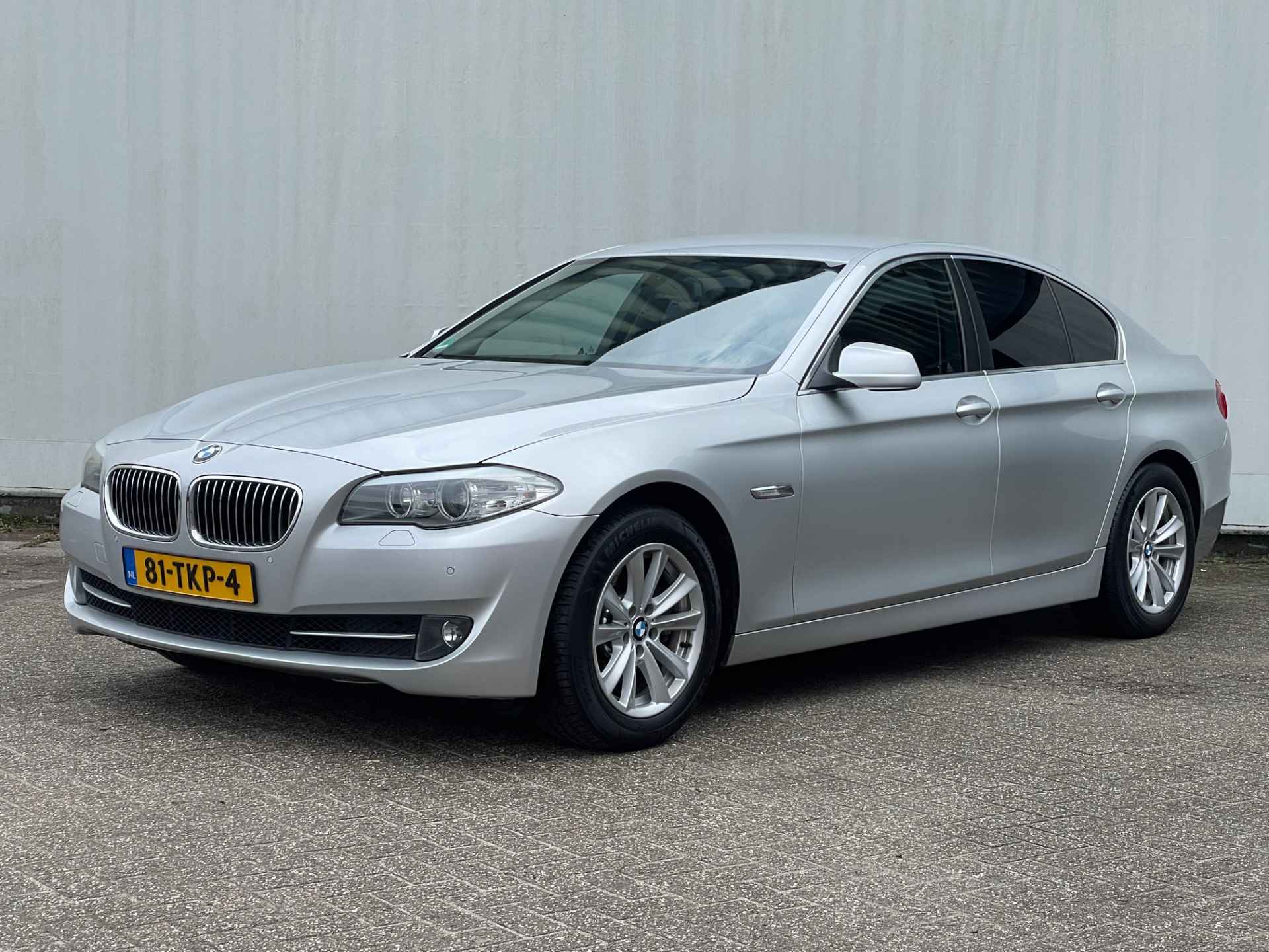 BMW 5 Serie 520i Executive Aut. / trekhk - 2/30