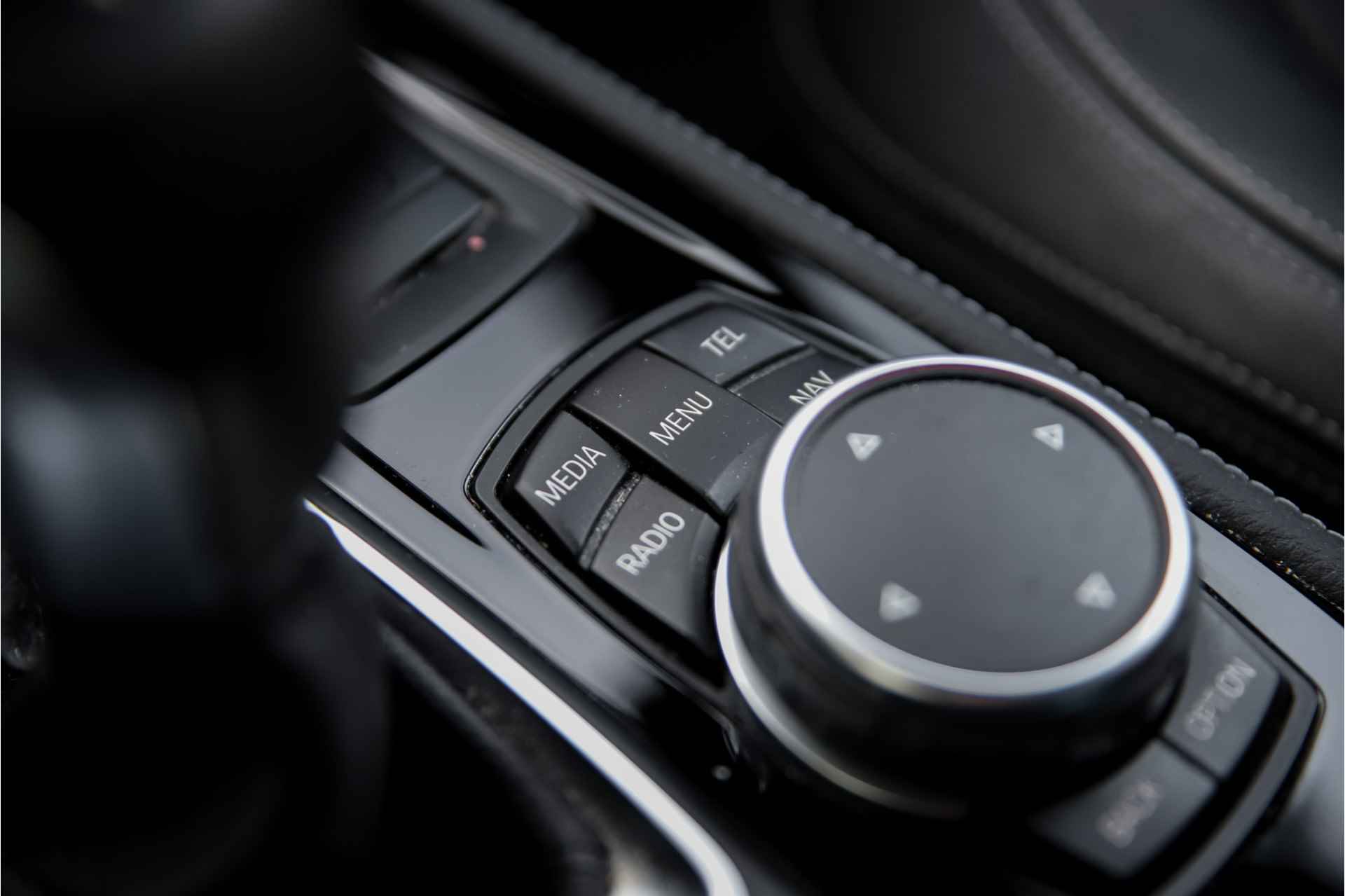 BMW 2 Serie Active Tourer 220i Luxury | Leder interieur | Stoelverwarming | Navigatie | Camera | etc. - 28/41
