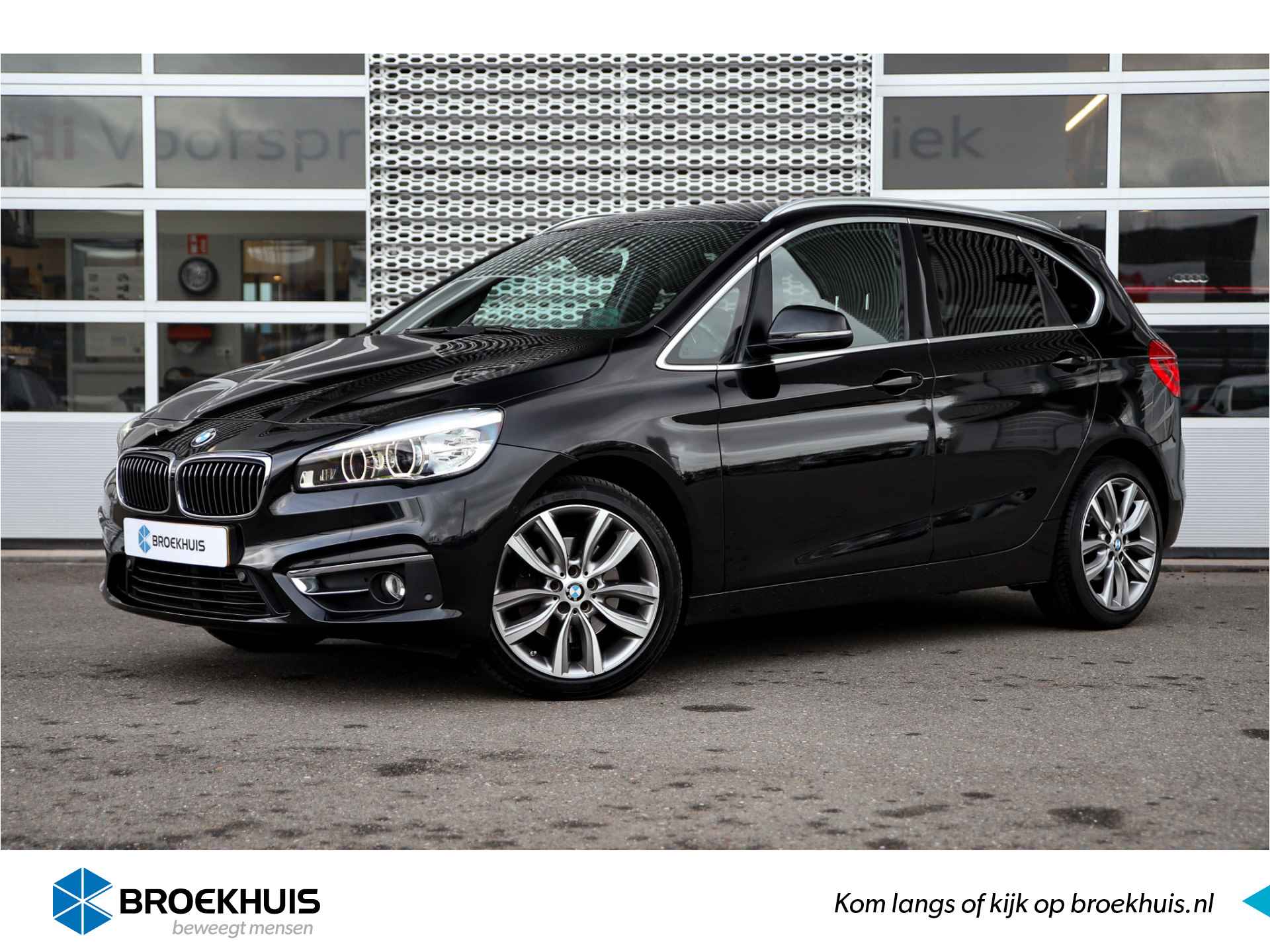 BMW 2 Serie Active Tourer 220i Luxury | Leder interieur | Stoelverwarming | Navigatie | Camera | etc. - 1/41
