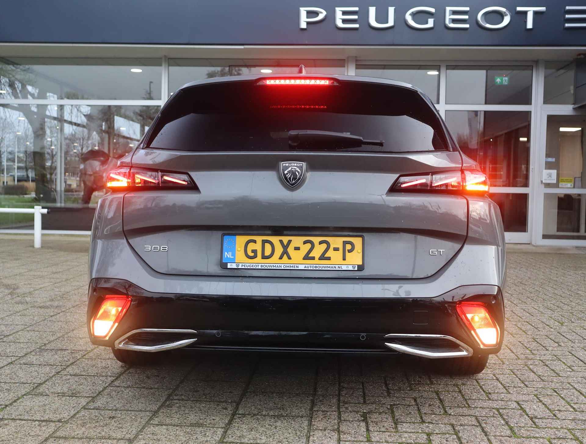 PEUGEOT 308 Sw GT PureTech 130pk EAT8 automaat, Rijklaarprijs, Navigatie Camera voor en achter Adaptieve cruise control Handsfree kofferklep - 17/79