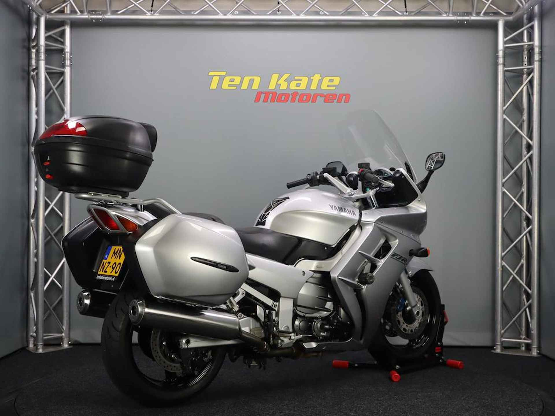 Yamaha FJR 1300 - 10/13