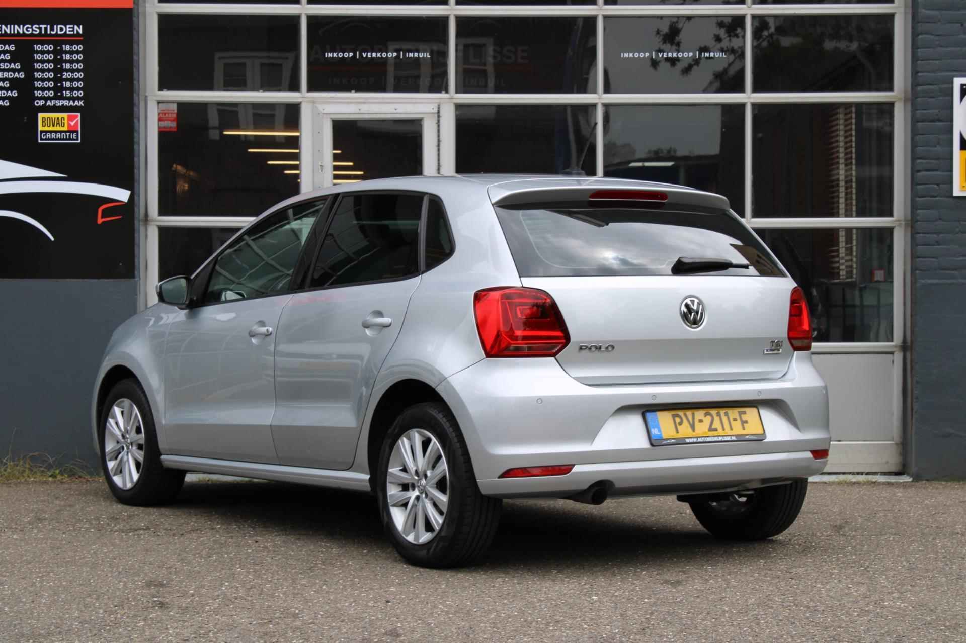 Volkswagen Polo 1.2 TSI Comfortline Business Navi Carplay - 5/34