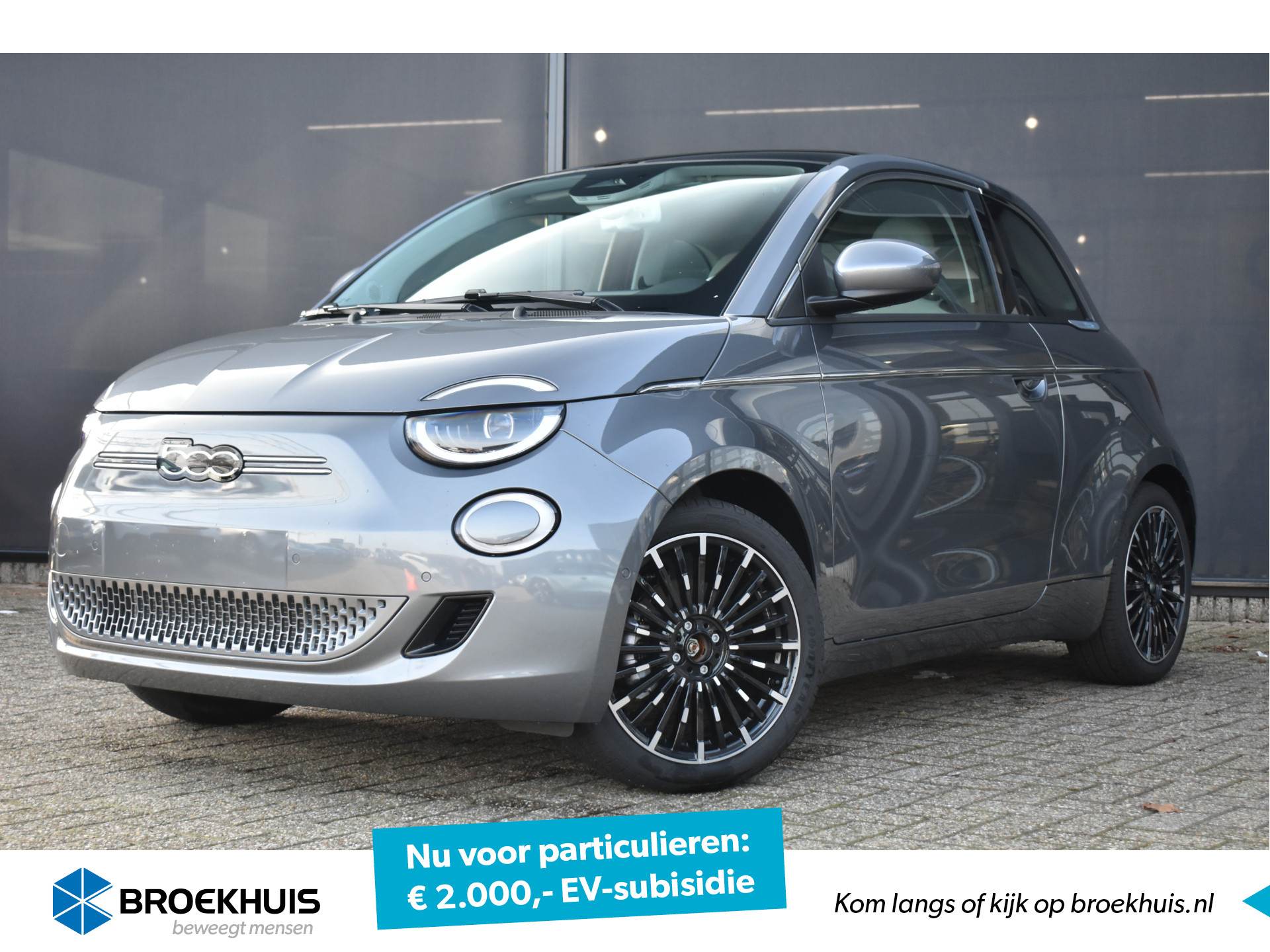 Fiat 500 EV La Prima 42 kWh 3 Fase VOORRAAD-ACTIE! | Panoramadak | Leder | Navigatie Pro | Stoelverwarming | Adaptive Cruise | !!