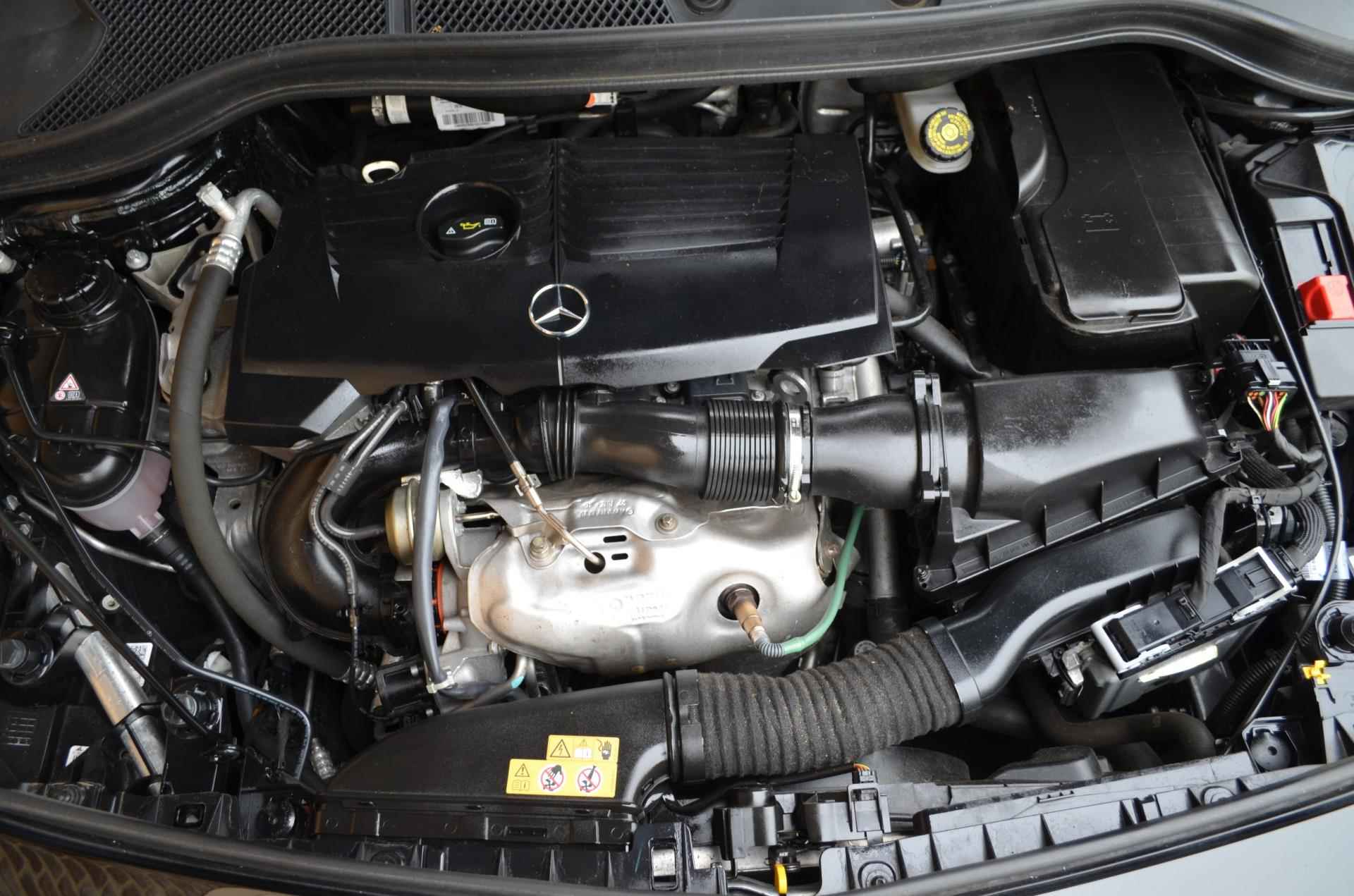 Mercedes-Benz B-klasse 180 Automaat Edition Plus LED|Navi.|PDC|Sportstoelen|NL auto - 26/28