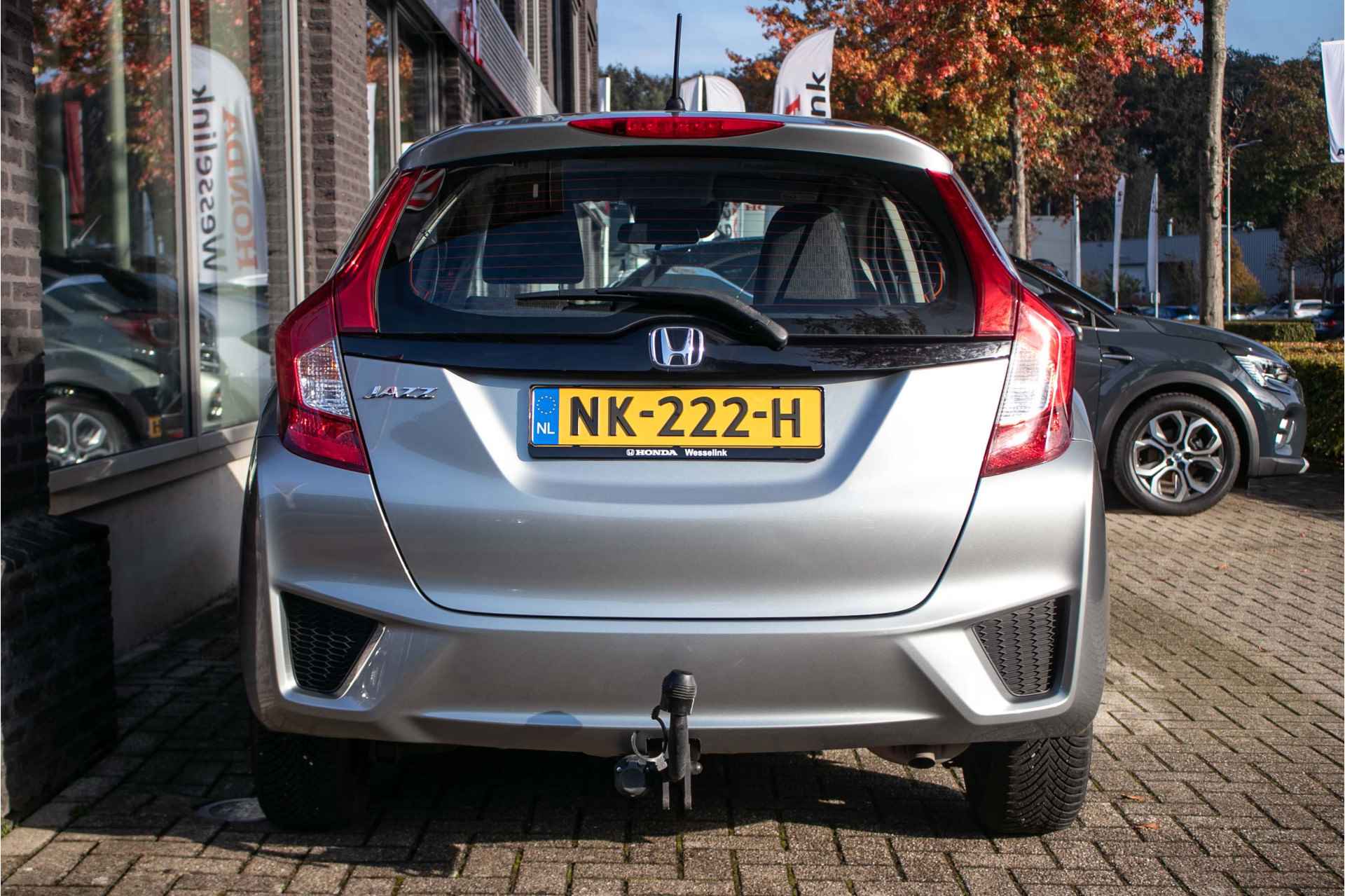 Honda Jazz 1.3 i-VTEC Trend - All-in rijklrps | trekhaak | All- season banden - 11/37