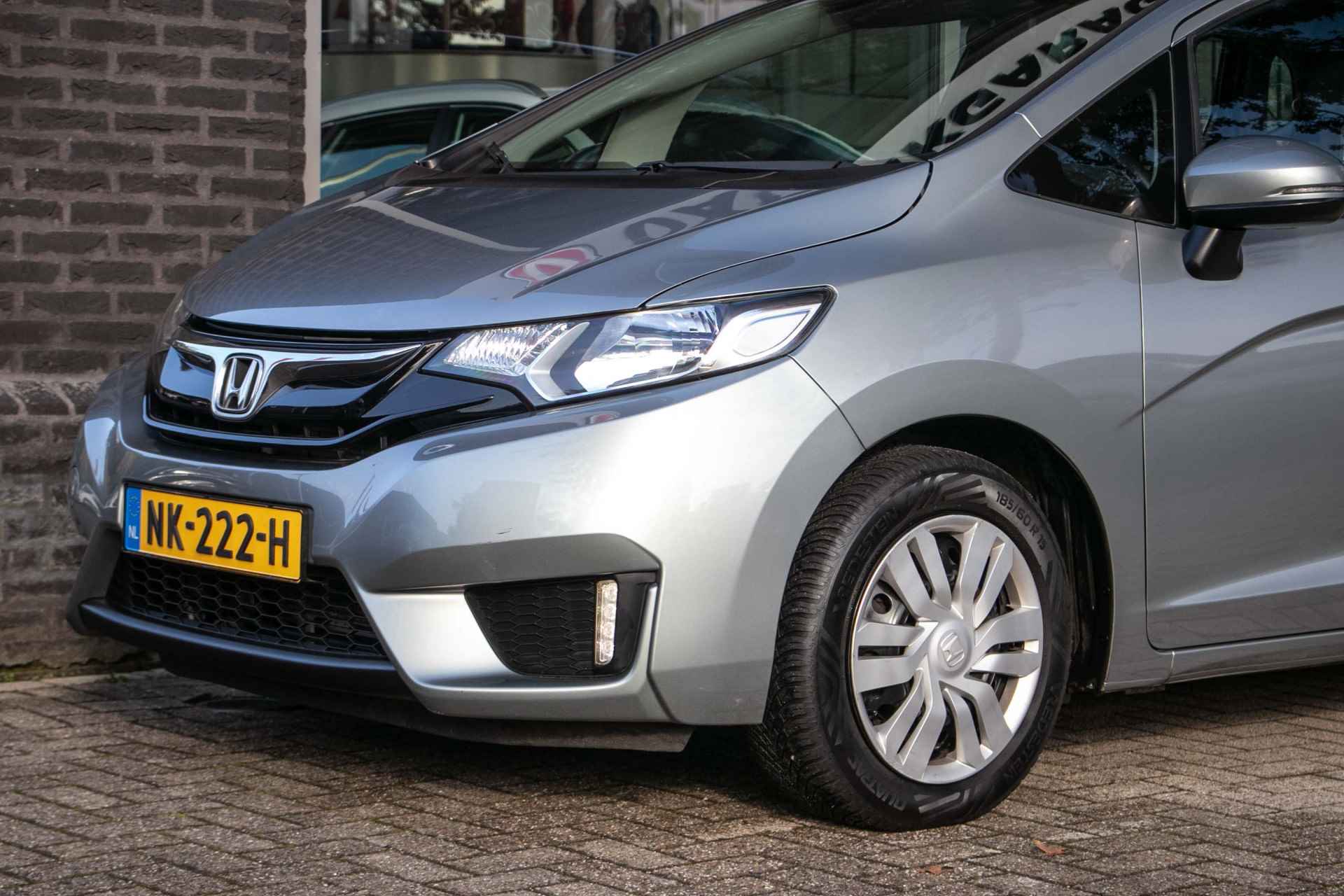 Honda Jazz 1.3 i-VTEC Trend - All-in rijklrps | trekhaak | All- season banden - 28/37