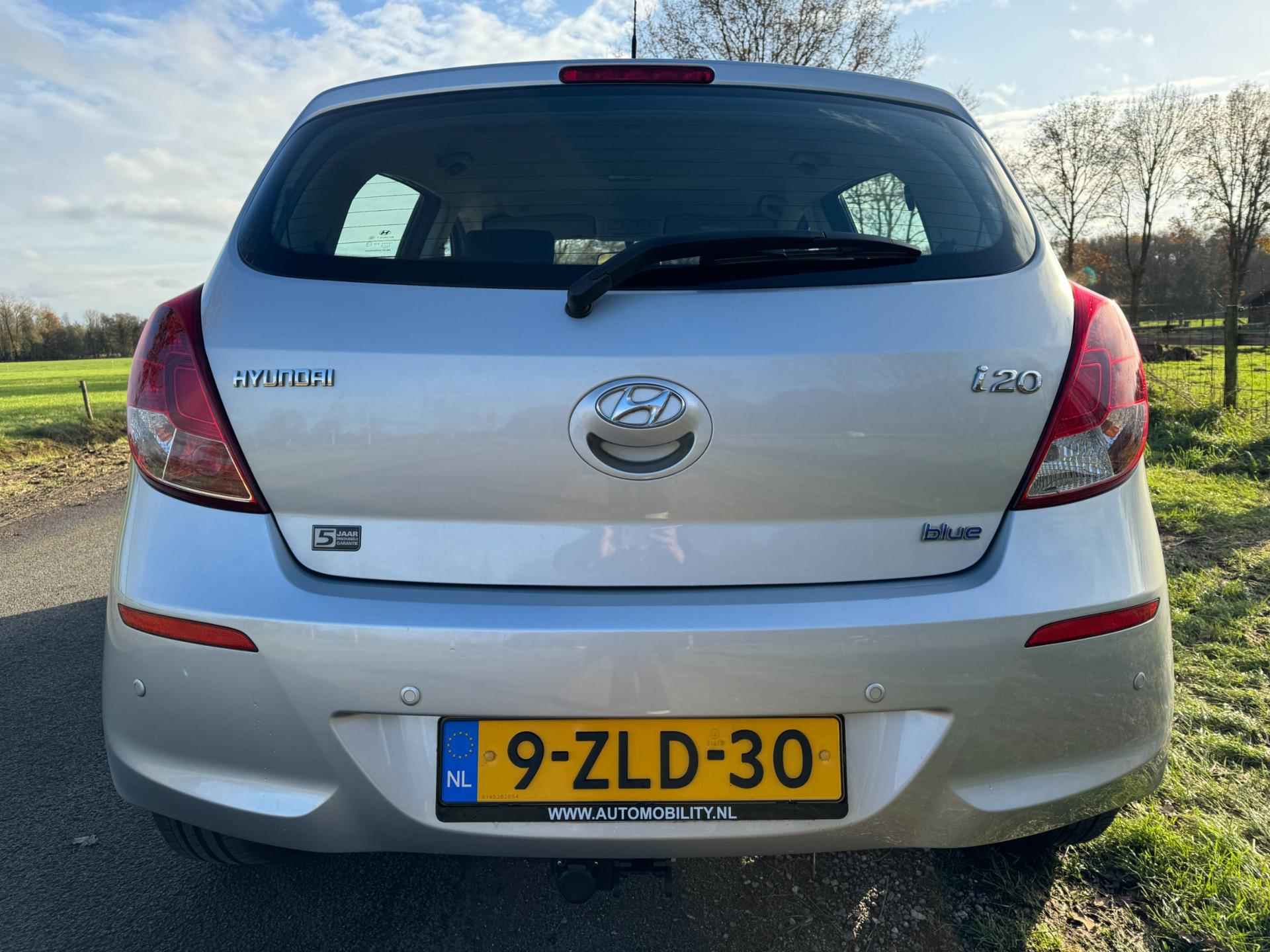 Hyundai I20 1.2i i-Deal top onderhouden met trekhaak - 6/24