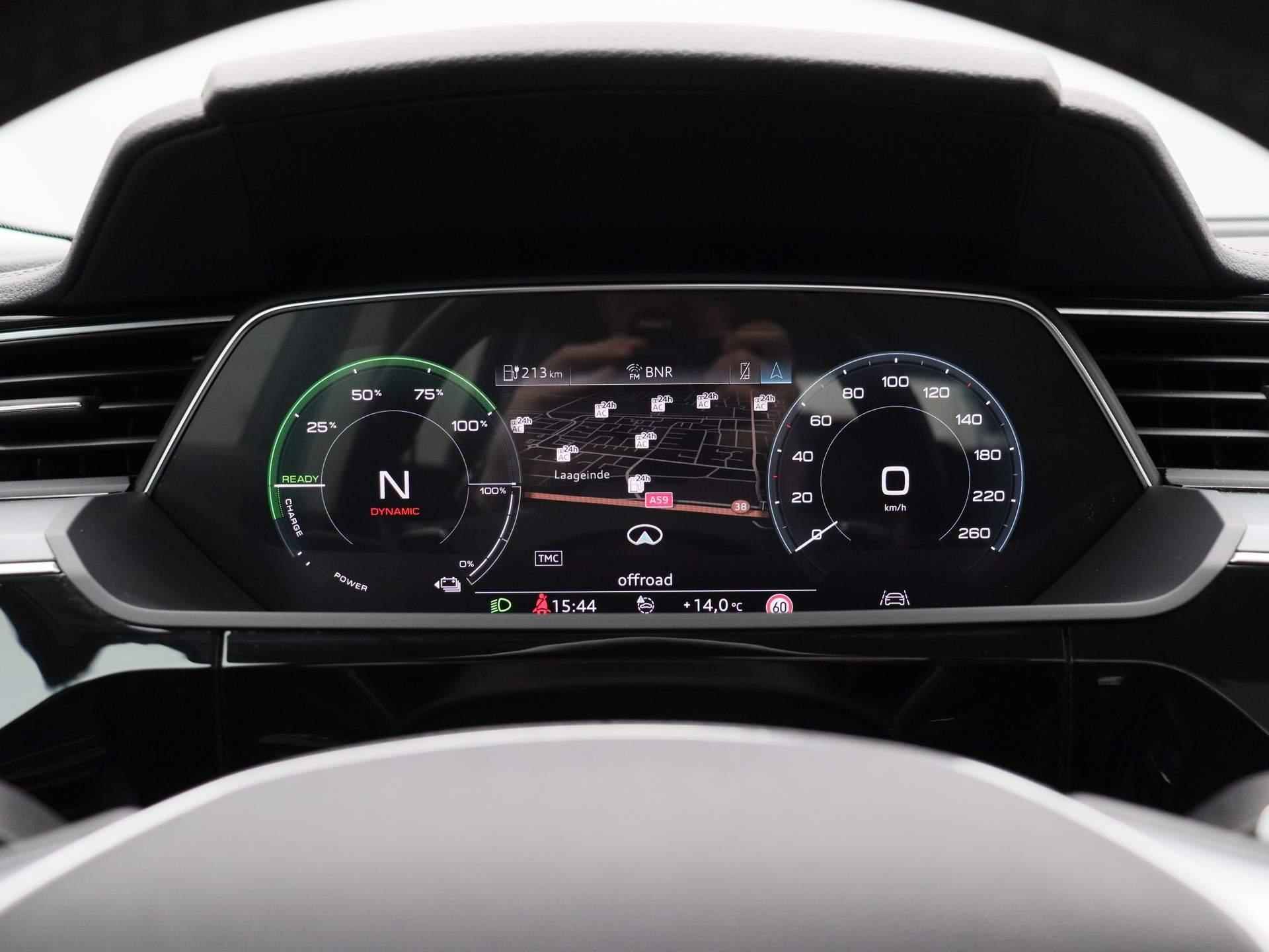 Audi e-tron e-tron 50 quattro Launch edition plus 71 kWh | Leder | Navigatie | Panoramadak | 20" - 18/52