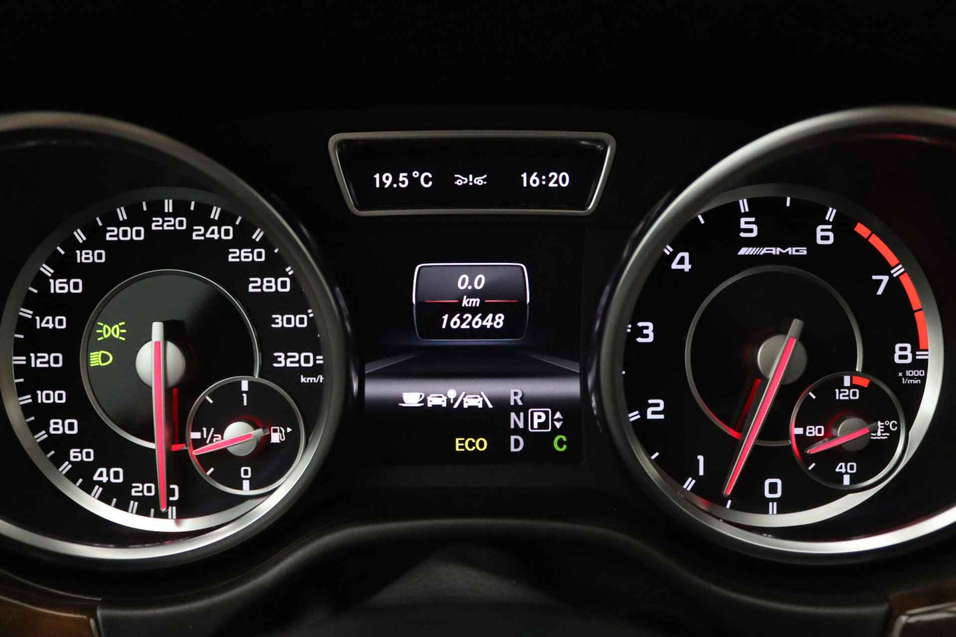 Mercedes-Benz M-Klasse AMG 63 | Panoramadak | Memory seats | Adaptieve cruise control | Luchtvering - 5/33