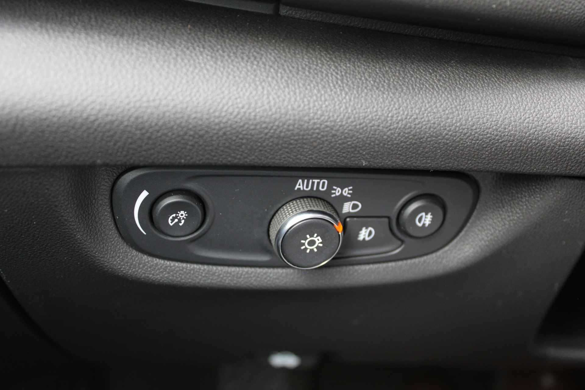 Opel Insignia Sports Tourer 1.5 Turbo 165 PK Innovation Automaat | Winterpakket | LED koplampen | Navigatie | Elek - 20/30
