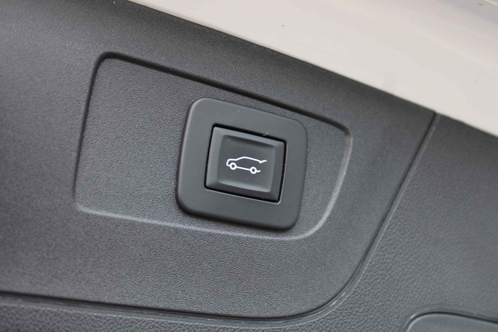 Opel Insignia Sports Tourer 1.5 Turbo 165 PK Innovation Automaat | Winterpakket | LED koplampen | Navigatie | Elek - 24/30