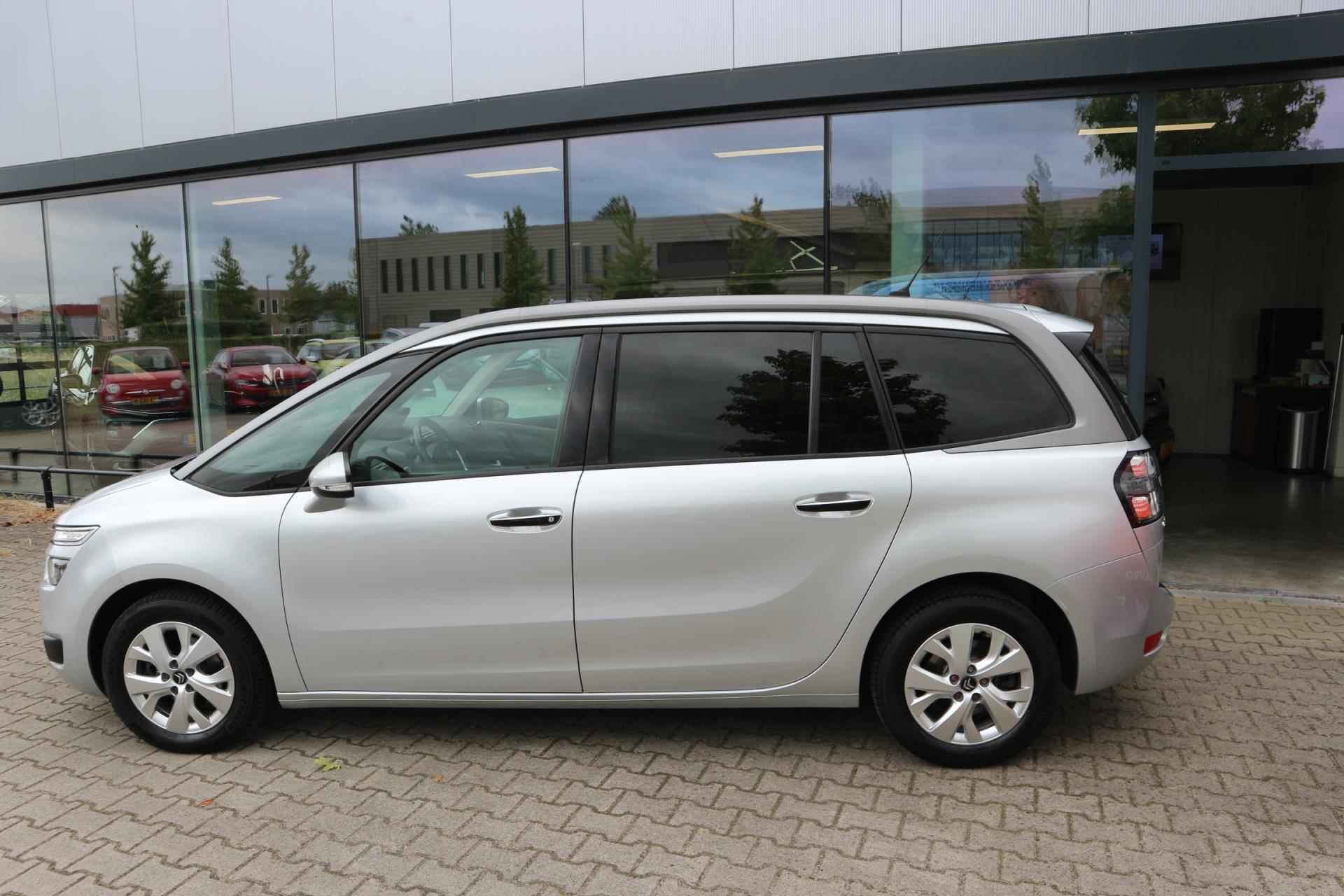 Citroen Grand C4 Picasso 1.2 PureTech Intensive 7Zits NAVI CAMERA KEYLESS CRUISE CLIMA RIJKLAARPRIJS!! - 4/38