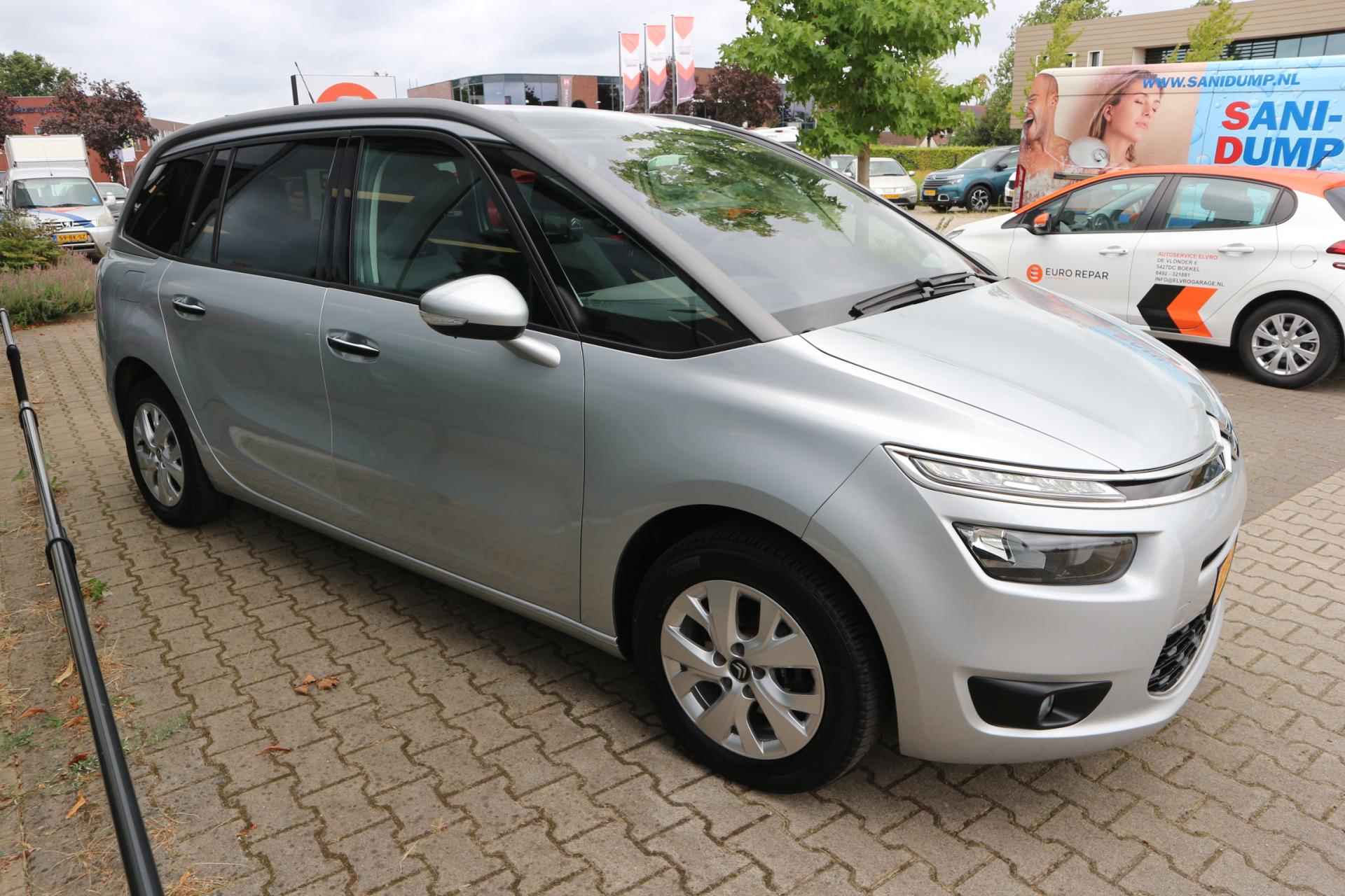 Citroen Grand C4 Picasso 1.2 PureTech Intensive 7Zits NAVI CAMERA KEYLESS CRUISE CLIMA RIJKLAARPRIJS!! - 6/38