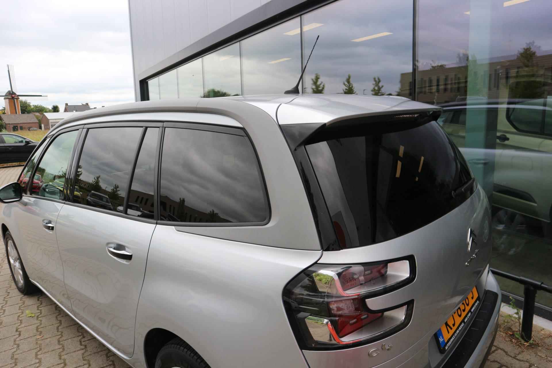 Citroen Grand C4 Picasso 1.2 PureTech Intensive 7Zits NAVI CAMERA KEYLESS CRUISE CLIMA RIJKLAARPRIJS!! - 9/38