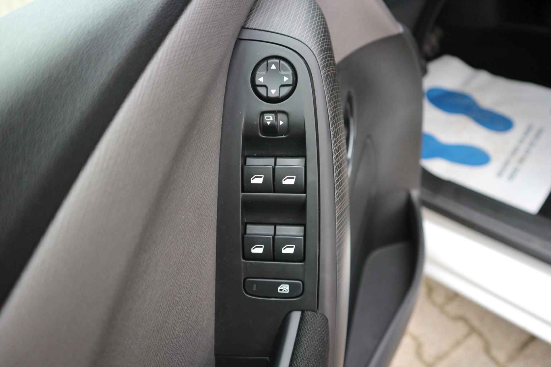 Citroen Grand C4 Picasso 1.2 PureTech Intensive 7Zits NAVI CAMERA KEYLESS CRUISE CLIMA RIJKLAARPRIJS!! - 13/38