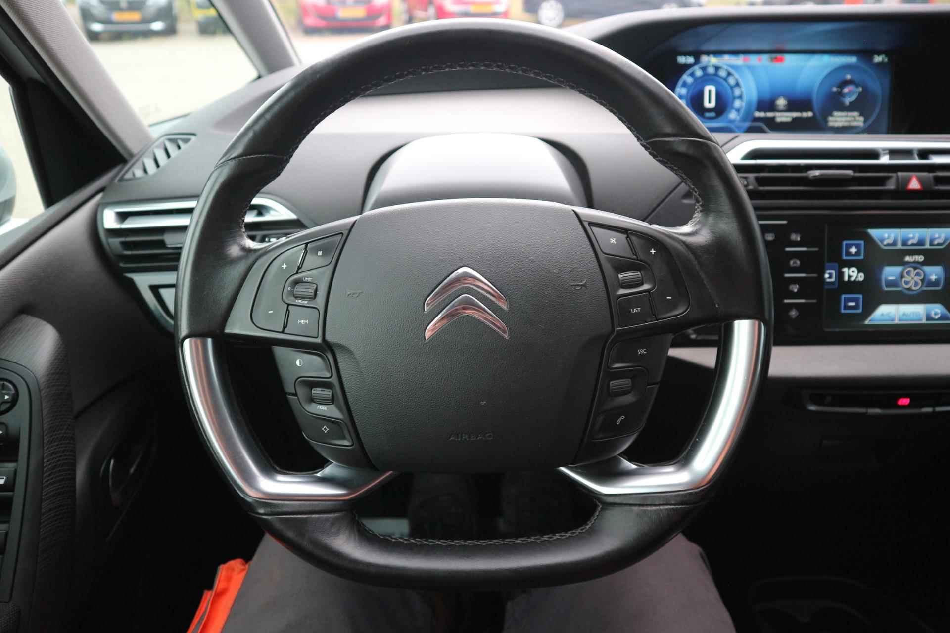 Citroen Grand C4 Picasso 1.2 PureTech Intensive 7Zits NAVI CAMERA KEYLESS CRUISE CLIMA RIJKLAARPRIJS!! - 15/38