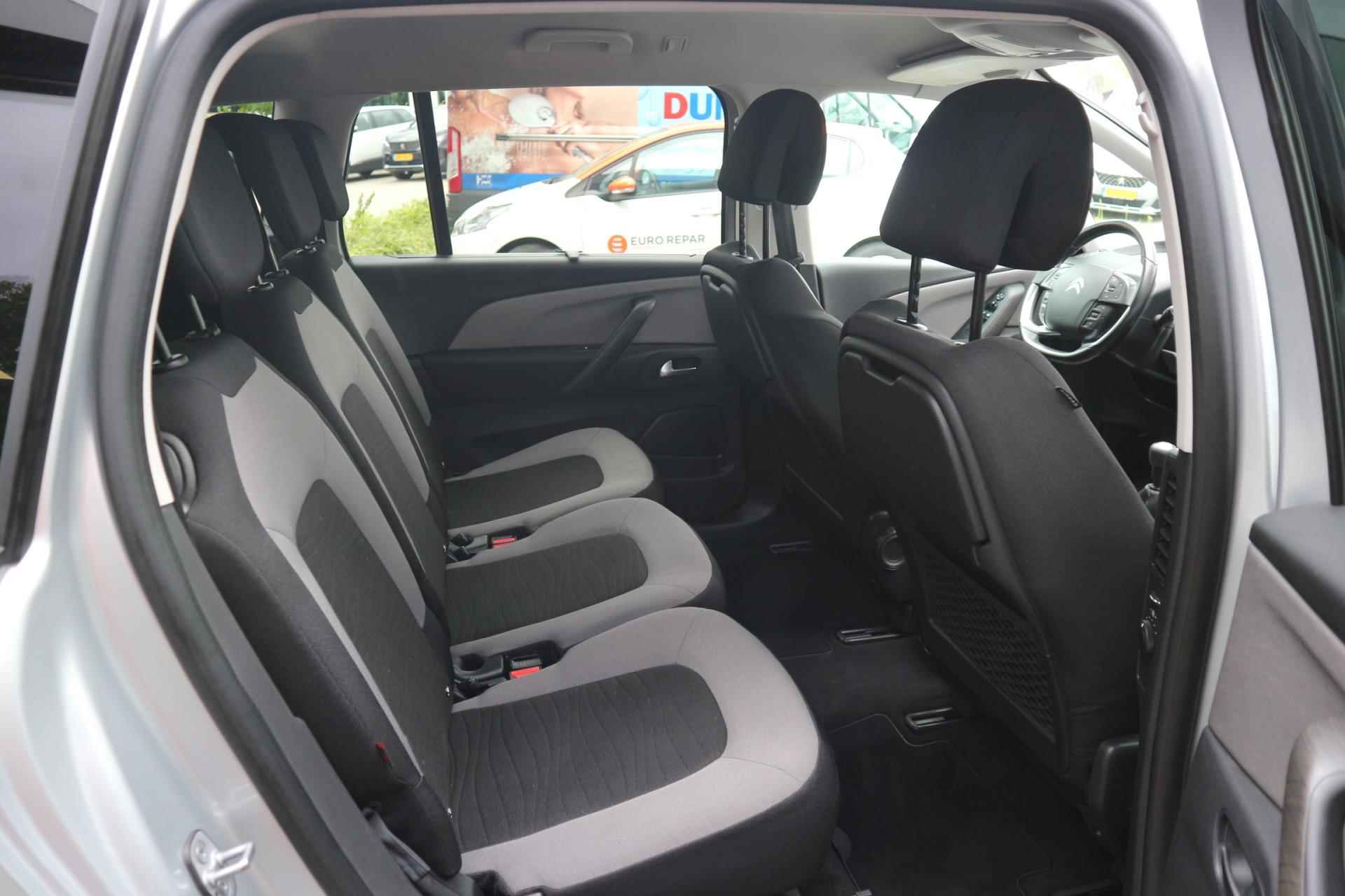 Citroen Grand C4 Picasso 1.2 PureTech Intensive 7Zits NAVI CAMERA KEYLESS CRUISE CLIMA RIJKLAARPRIJS!! - 30/38