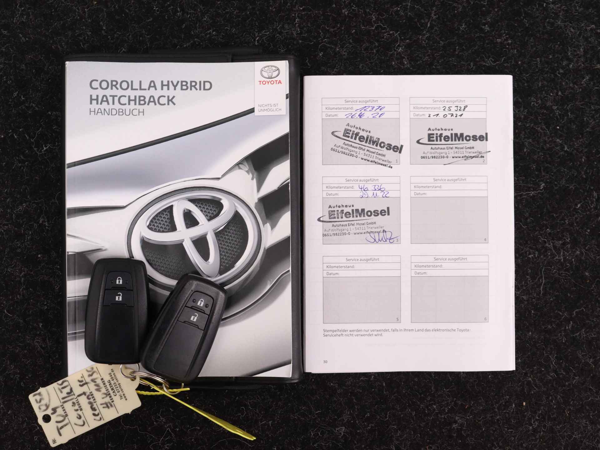 Toyota Corolla Touring Sports 2.0 Hybrid Style Limited | Winter Pack | Navigatie | Dodehoek detectie | Parkeersensoren | - 14/43