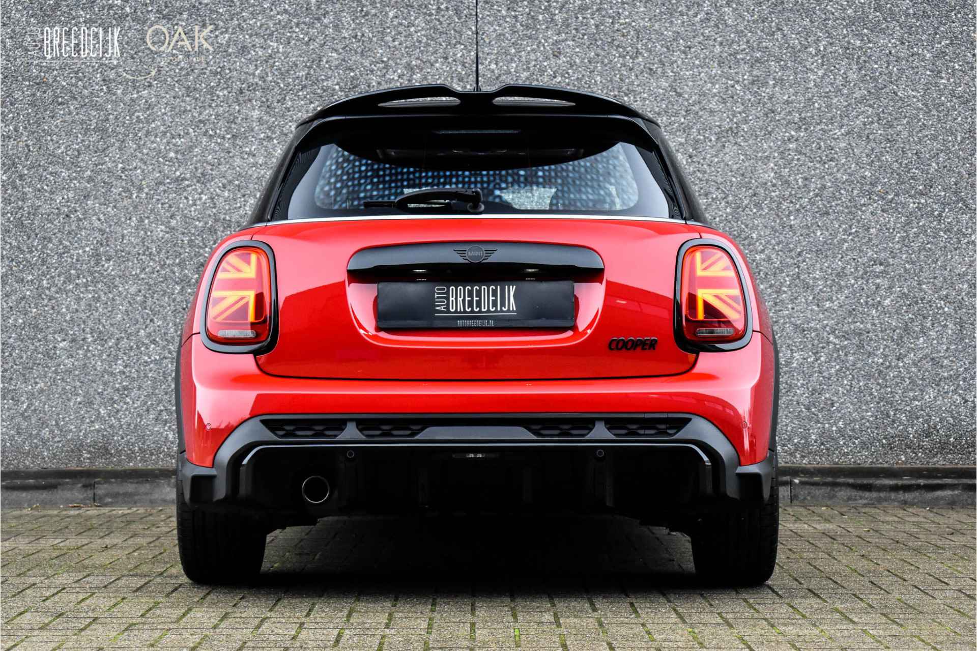 MINI Mini 1.5 Cooper Aut. | JCW-Trim | Navigatie | Panorama | Leder/Alcantara | Camera | 17"LM | Chili Red - 13/27