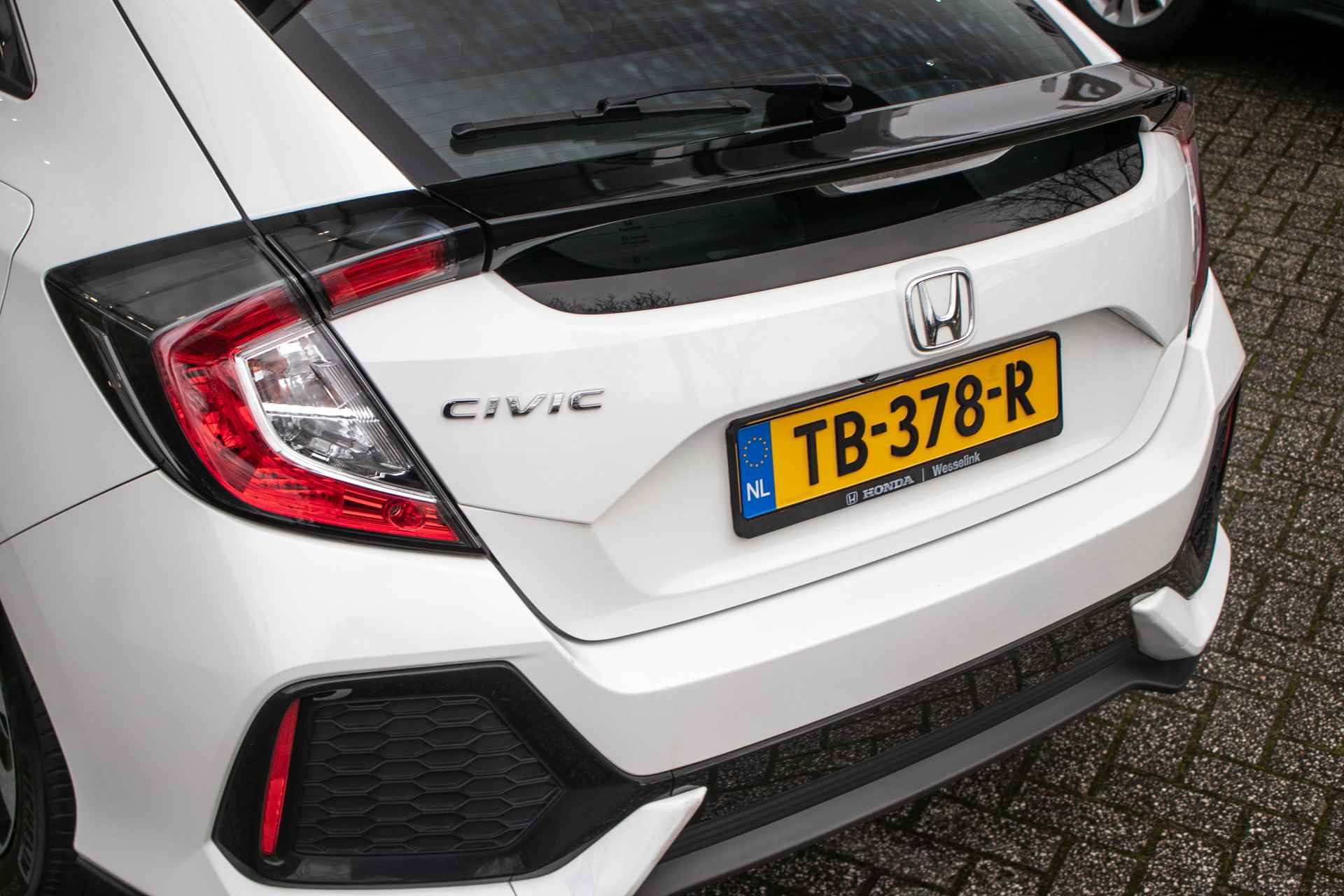 Honda Civic 1.0 i-VTEC Comfort Automaat -All in rijklaarprijs | 1e Eig | Dealer ond. | Navi/Camera - 31/39