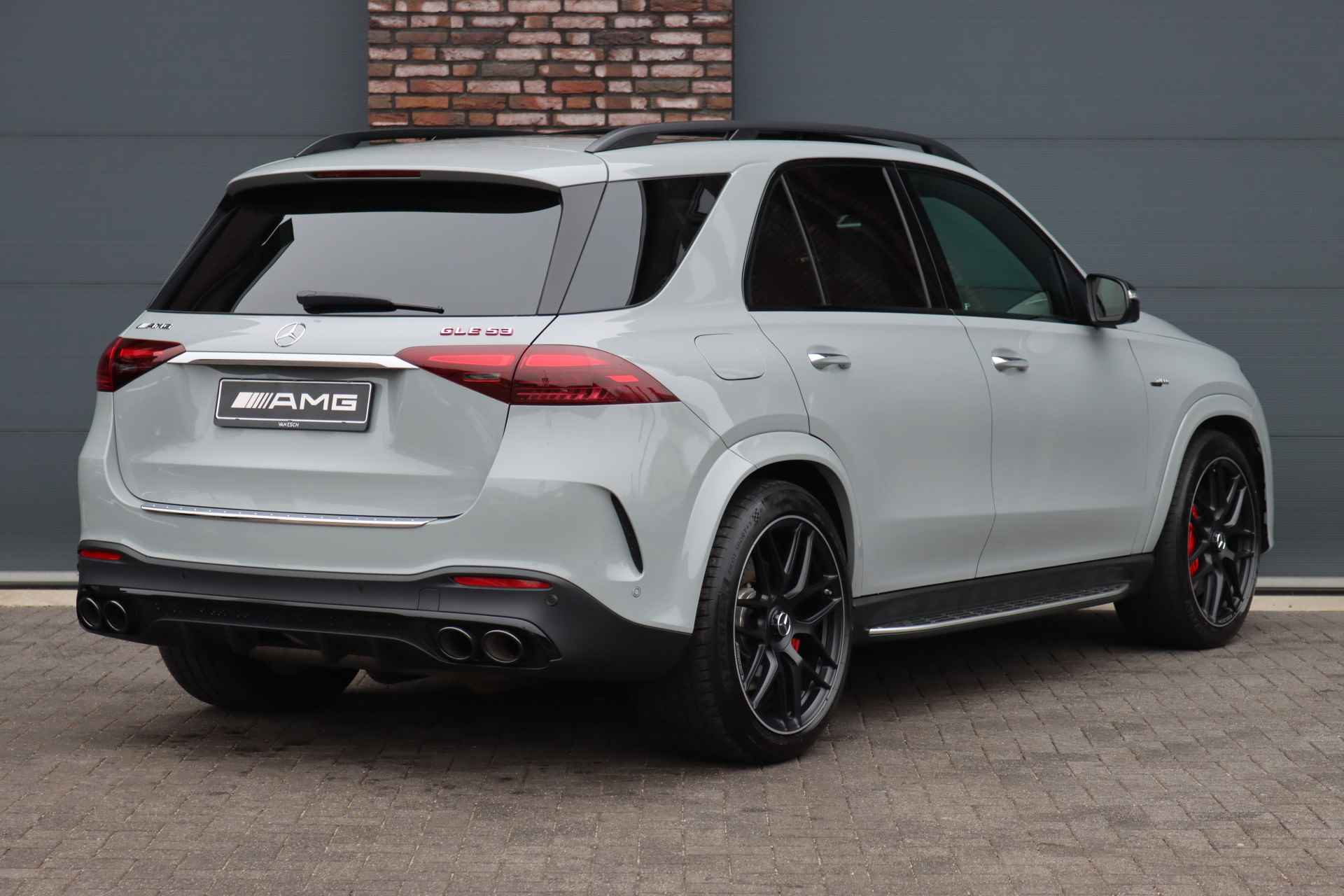 Mercedes-Benz GLE AMG 53 Hybrid Premium+ 4MATIC+ Aut9 | Luchtvering | Distronic Pro | Memory | Trekhaak | Stoelventilatie | HUD | Verwarmd Stuurwiel | Burmester | Soft-Close | Exclusief Leder | Vlakkenverwarming | - 8/57