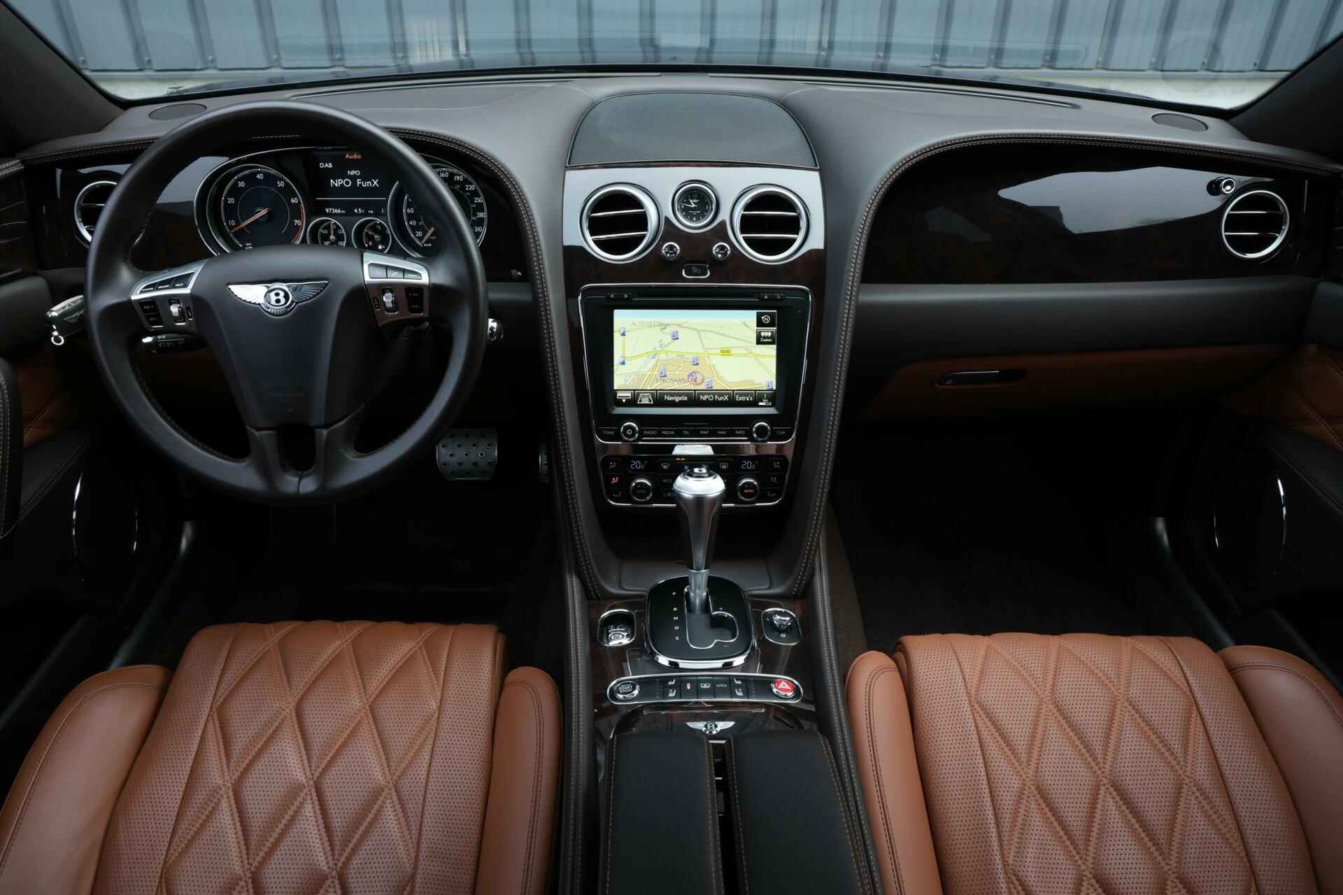 Bentley Flying Spur 4.0 V8|Massage V+A|ACC|Multimedia achter - 3/70