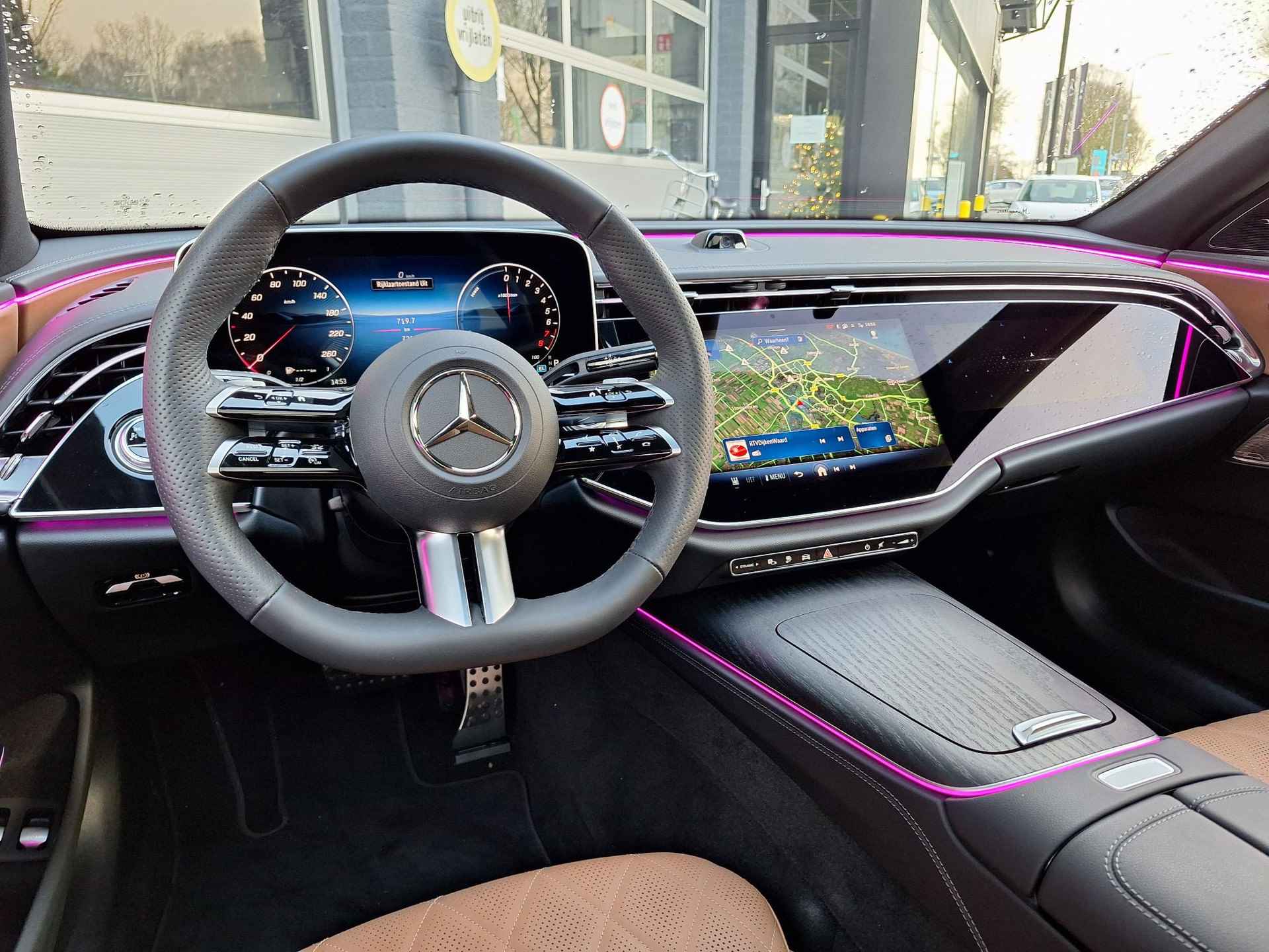 Mercedes-Benz E Estate 300 e AMG Line | Nappa Leder Bruin | Premium Pakket | Rijassistentiepakket Plus | Panoramadak | MBUX Superscreen | Burmester 4D Surround Sound | 360° Camera | Apple CarPlay | Android Auto | Elektrisch Verstelbare Voorstoelen + Memory | Showmodel - 7/49