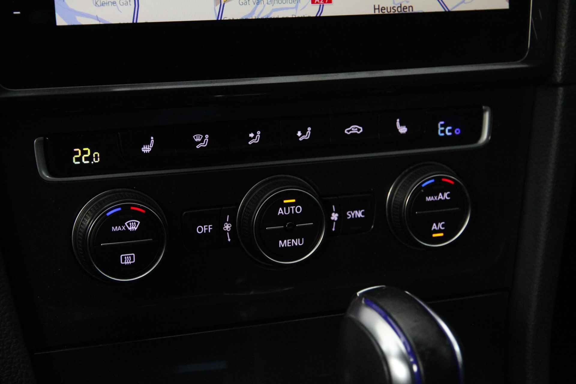 Volkswagen e-Golf Navigatie Camera Stoel verwarming Lichtmetalen velgen - 18/26