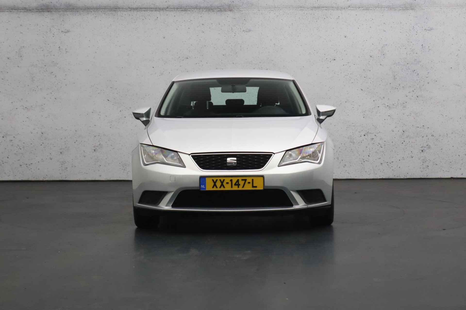 SEAT León ST 1.6 TDI Style | Parkeersensoren | Airconditioning | Cruise control | Navigatie - 10/30