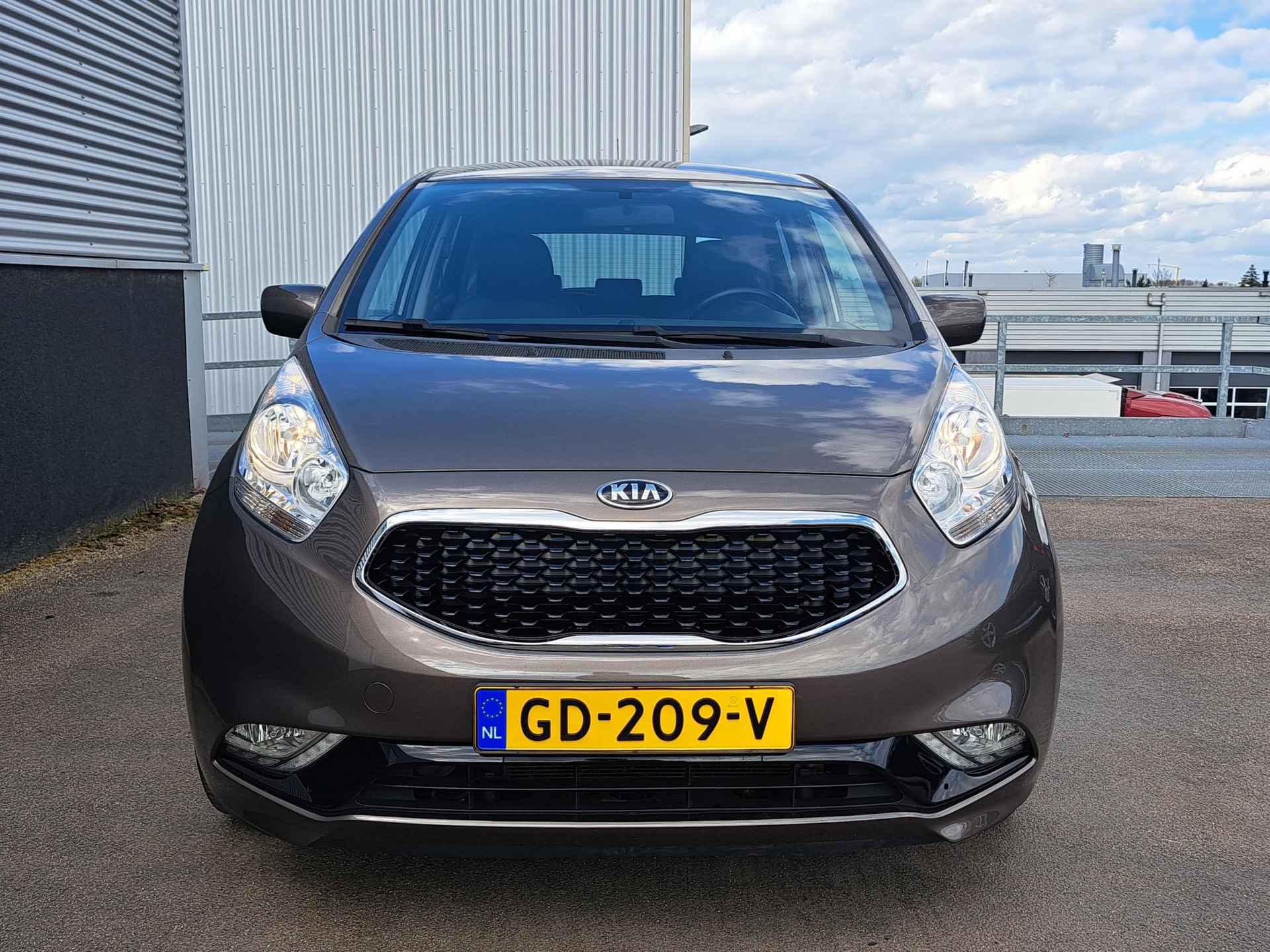 Kia Venga 1.4 CVVT First Edition | Dealer onderhouden | Nieuw geleverd | Full map navigatie | Achteruitrijcamera | Climate control | Cruise control | 16" lm velgen | - 5/47