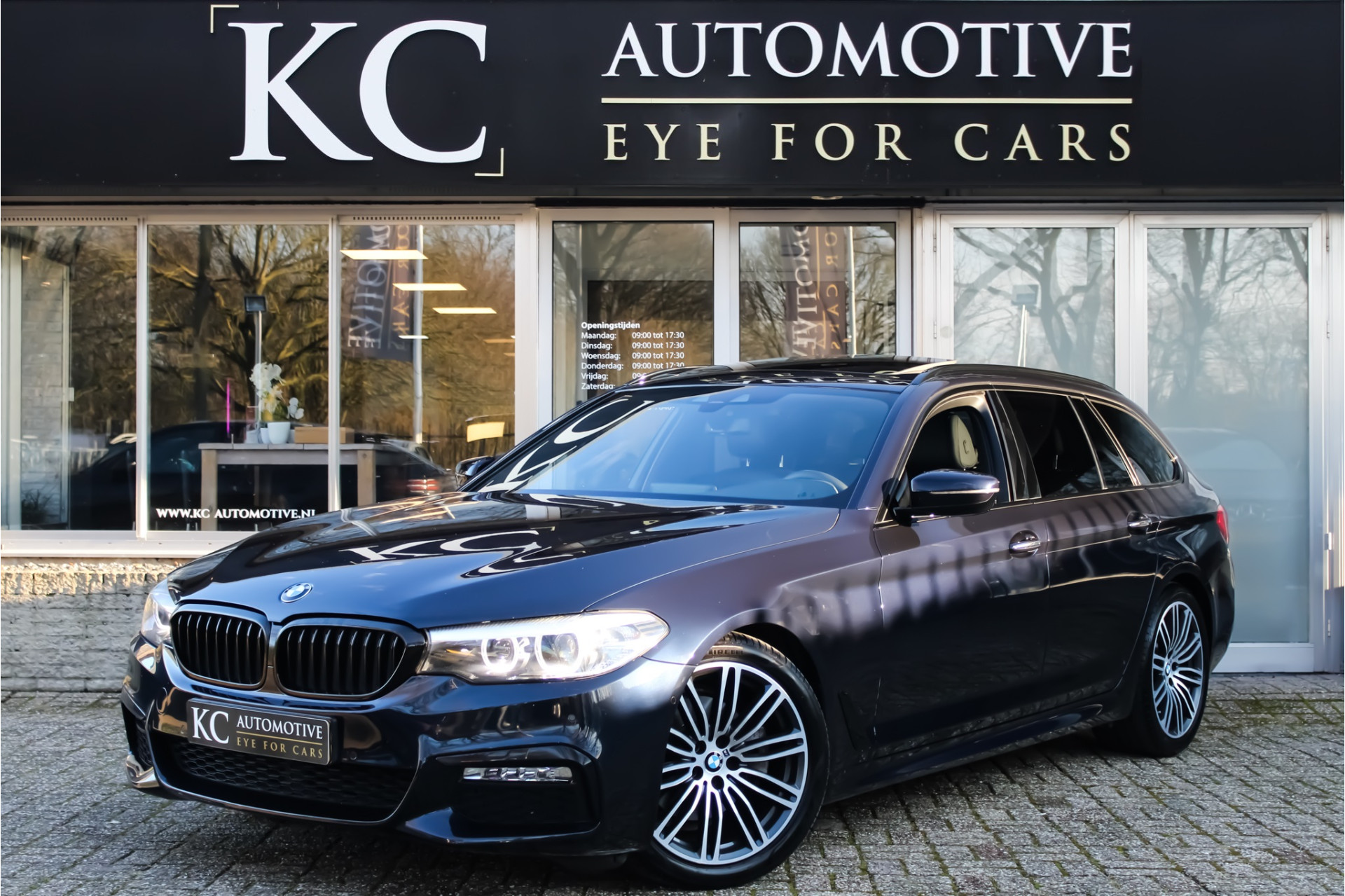 BMW 5 Serie Touring 520i High M-Sport | Pano | H&K | Display Key