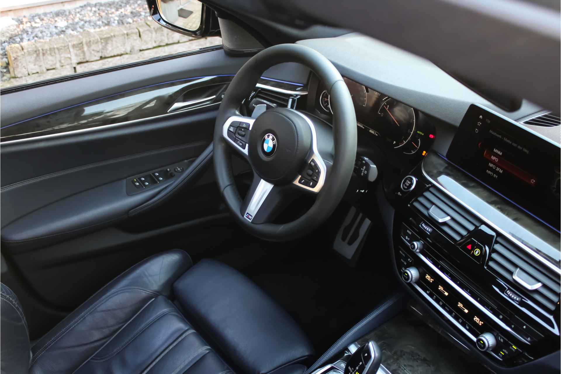 BMW 5 Serie Touring 520i High M-Sport | Pano | H&K | Display Key - 19/30