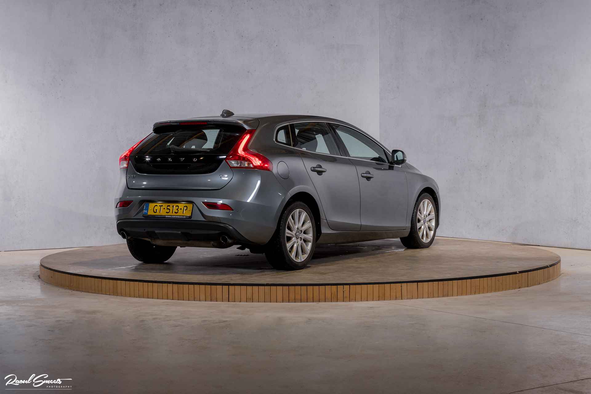 Volvo V40 2.0 T3 Momentum - 4/46