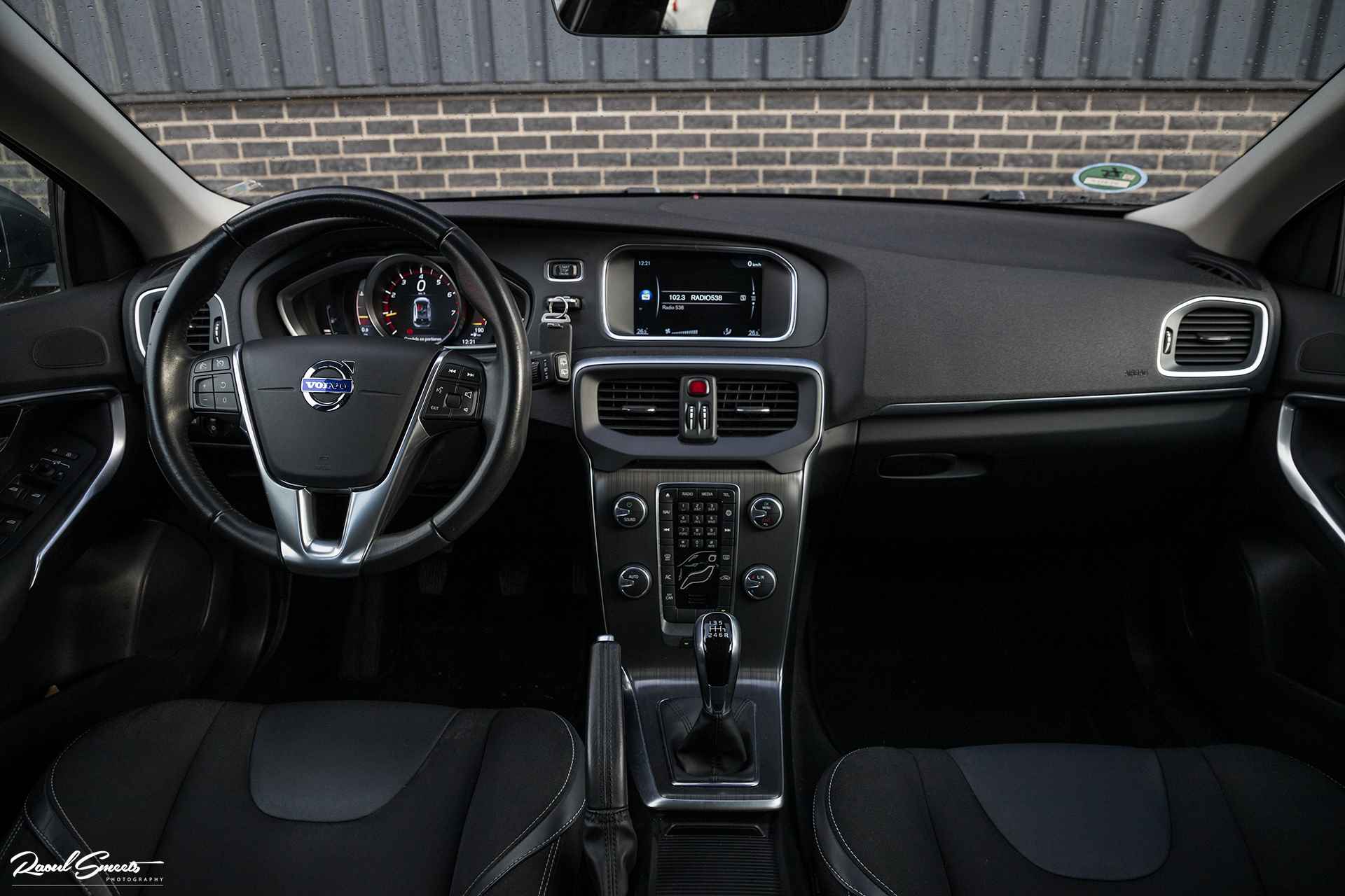 Volvo V40 2.0 T3 Momentum - 19/46