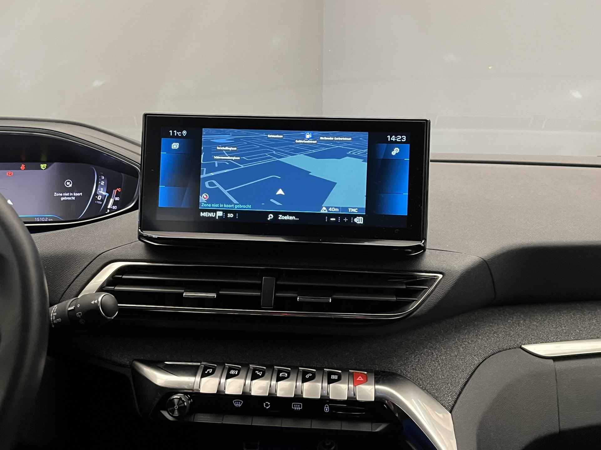 Peugeot 5008 1.2 130PK Allure Pack | Navigatie | 7 Persoons | Camera | 18'' Lichtmetaal | LED | Carplay | Clima | Cruise | Lder\Stof | Bluetooth | Getint glas | 2022! 11.500Km! | Touchscreen | Digitaal Display - 26/45
