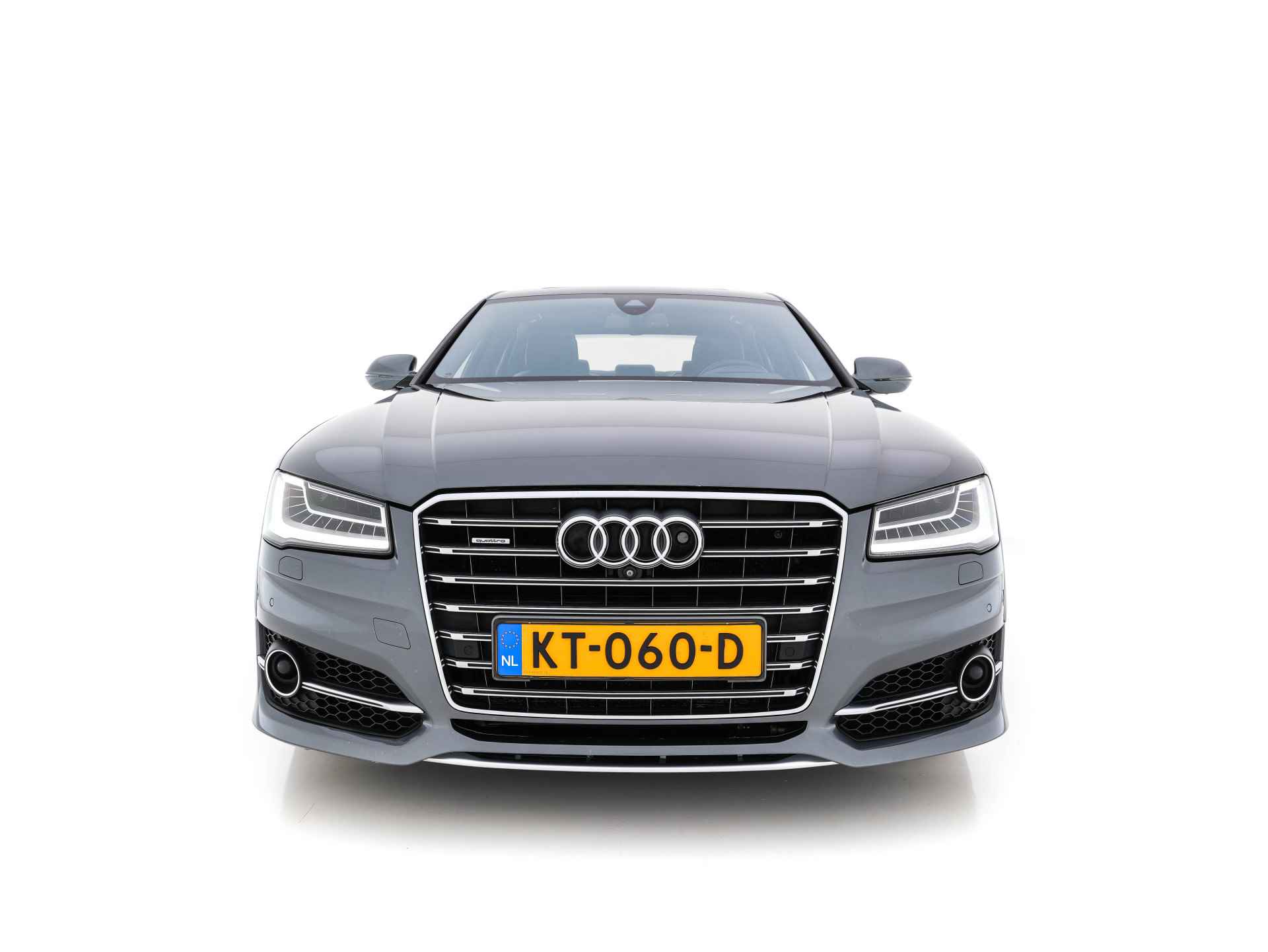 Audi S8 4.0 TFSI Quattro Pro Line+ Aut. * PANO | CERAMIC-BRAKES | BANG/OLUFSEN-SURROND | VALCONA-EXCLUSIVE-LEDER | DAB | NIGHT-VISION | HUD | ACC | LANE-ASSIST | SURROUND-VIEW | MATRIX-LED | MEMORY-PACK | NAVI-FULLMAP | SPORT- - 2/45