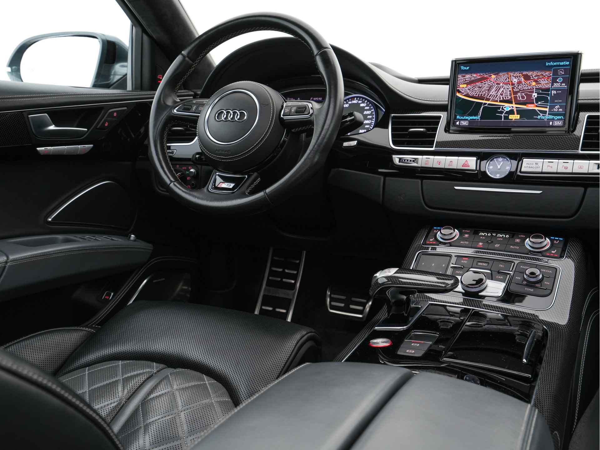 Audi S8 4.0 TFSI Quattro Pro Line+ Aut. * PANO | CERAMIC-BRAKES | BANG/OLUFSEN-SURROND | VALCONA-EXCLUSIVE-LEDER | DAB | NIGHT-VISION | HUD | ACC | LANE-ASSIST | SURROUND-VIEW | MATRIX-LED | MEMORY-PACK | NAVI-FULLMAP | SPORT- - 7/45