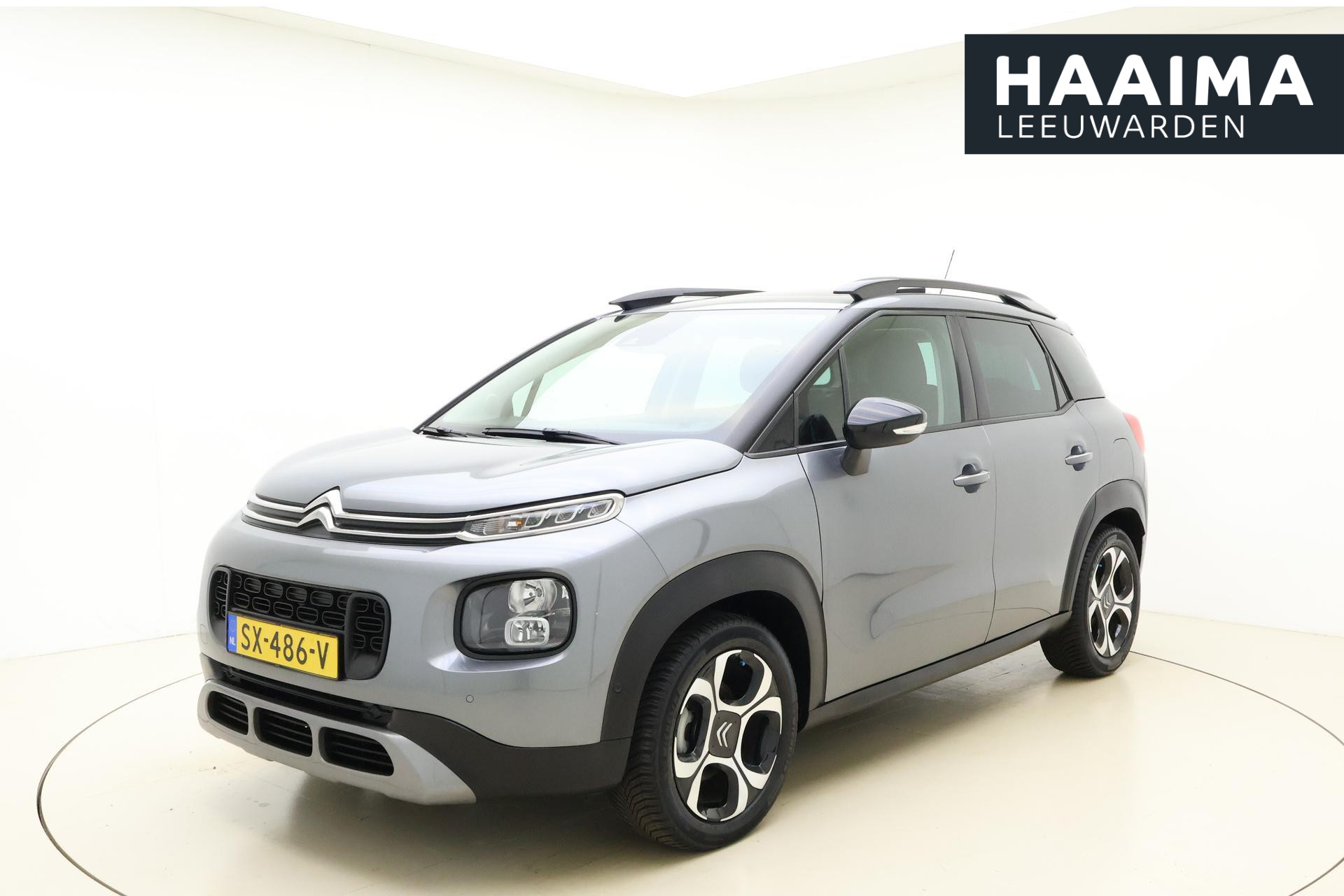 Citroen C3 Aircross 1.2 PureTech S&S Shine 110 PK | Handgeschakeld | Panorama dak | Camera | Draadloze telefoonlader | Navigatie | Start/stop | HIFI | 1e eigenaar