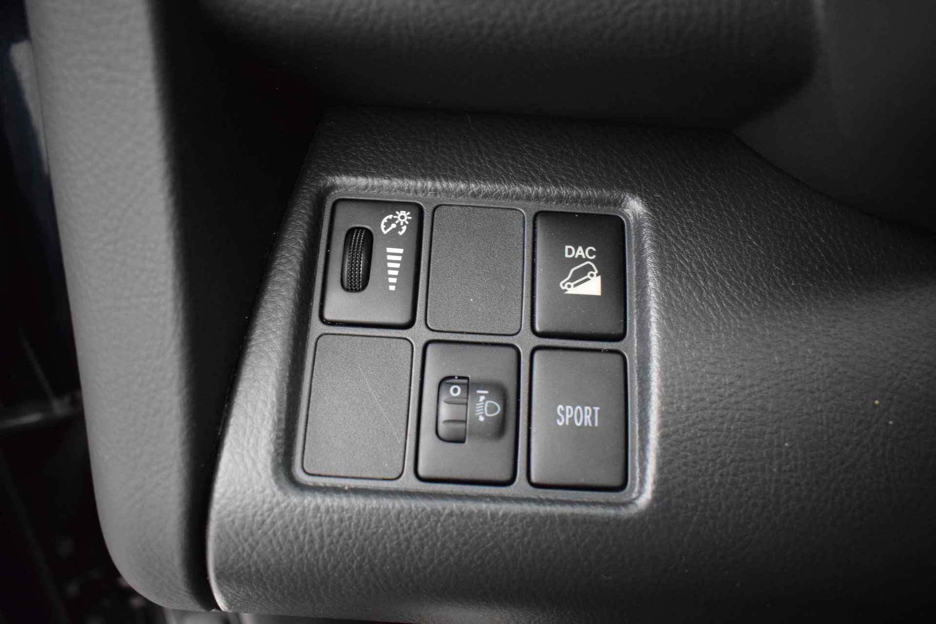 Toyota RAV4 2.0 VVTi Executive Navigatie Automaat - 31/38