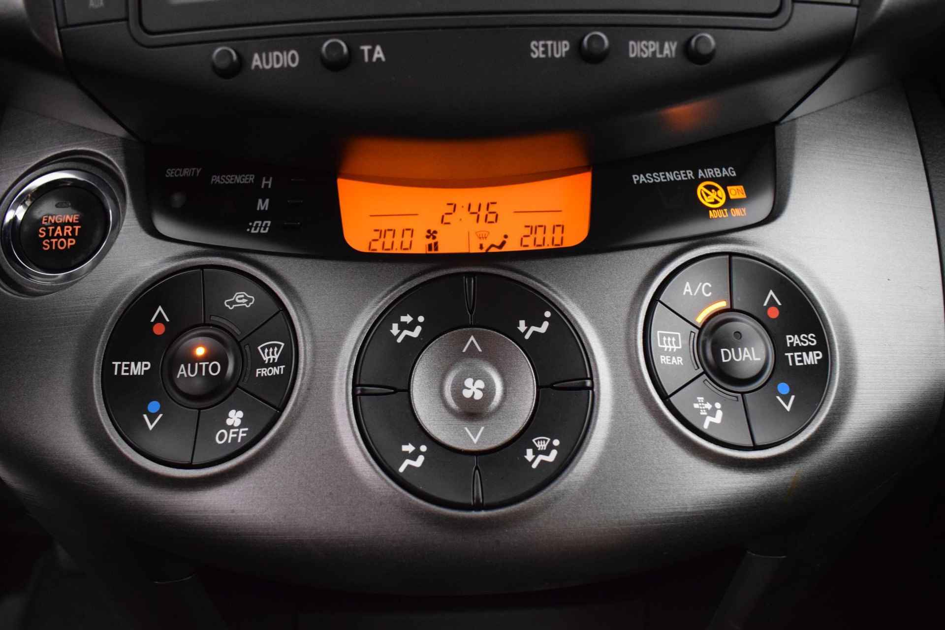 Toyota RAV4 2.0 VVTi Executive Navigatie Automaat - 28/38