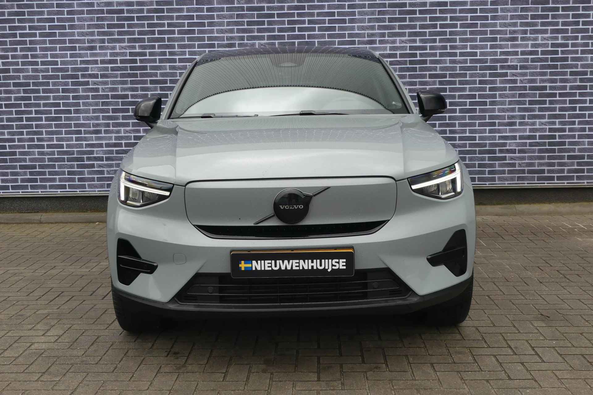 Volvo C40 Recharge Single Motor Plus EC40 | Warmtepomp | Stoel-/stuurverwarming | 20" LM velgen | Camera | DAB | Google Maps - 6/36