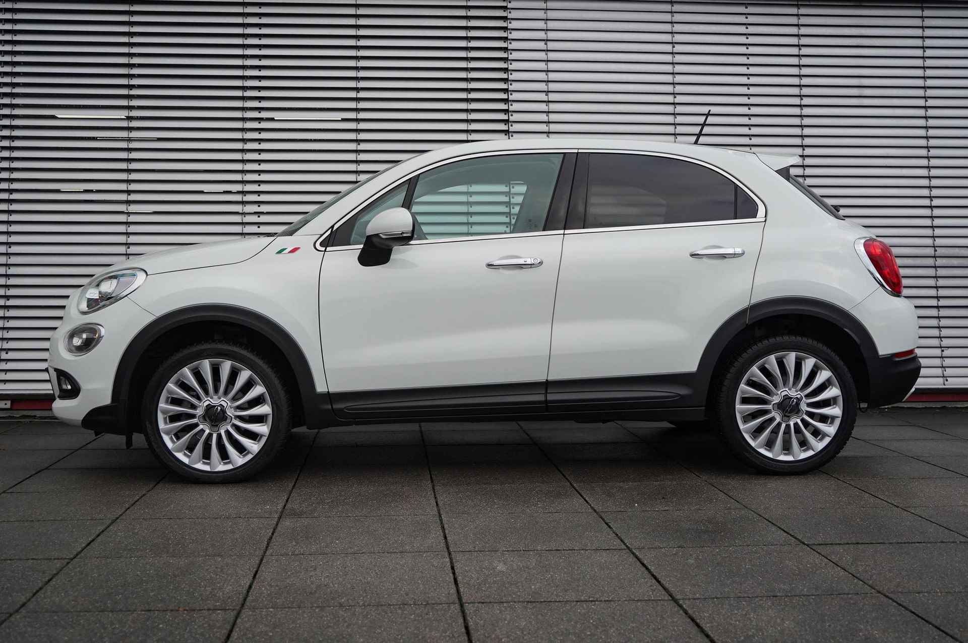 Fiat 500 X 1.4 Turbo MultiAir Lounge | Automaat | Navigatie | Trekhaak | Xenon Verlichting | All Season Banden - 4/28