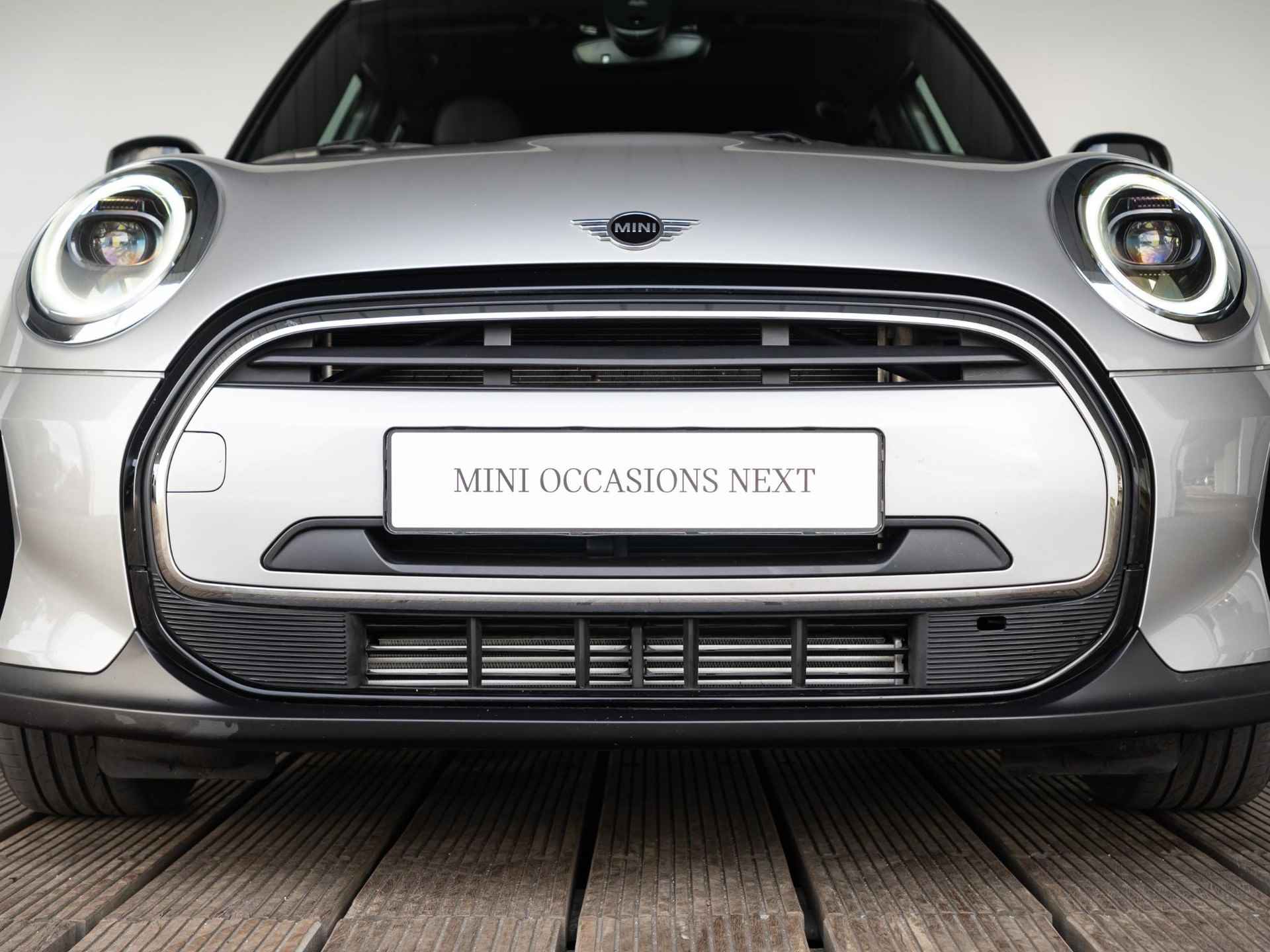 MINI 5-deurs Cooper Aut. Classic + Premium - 16/33