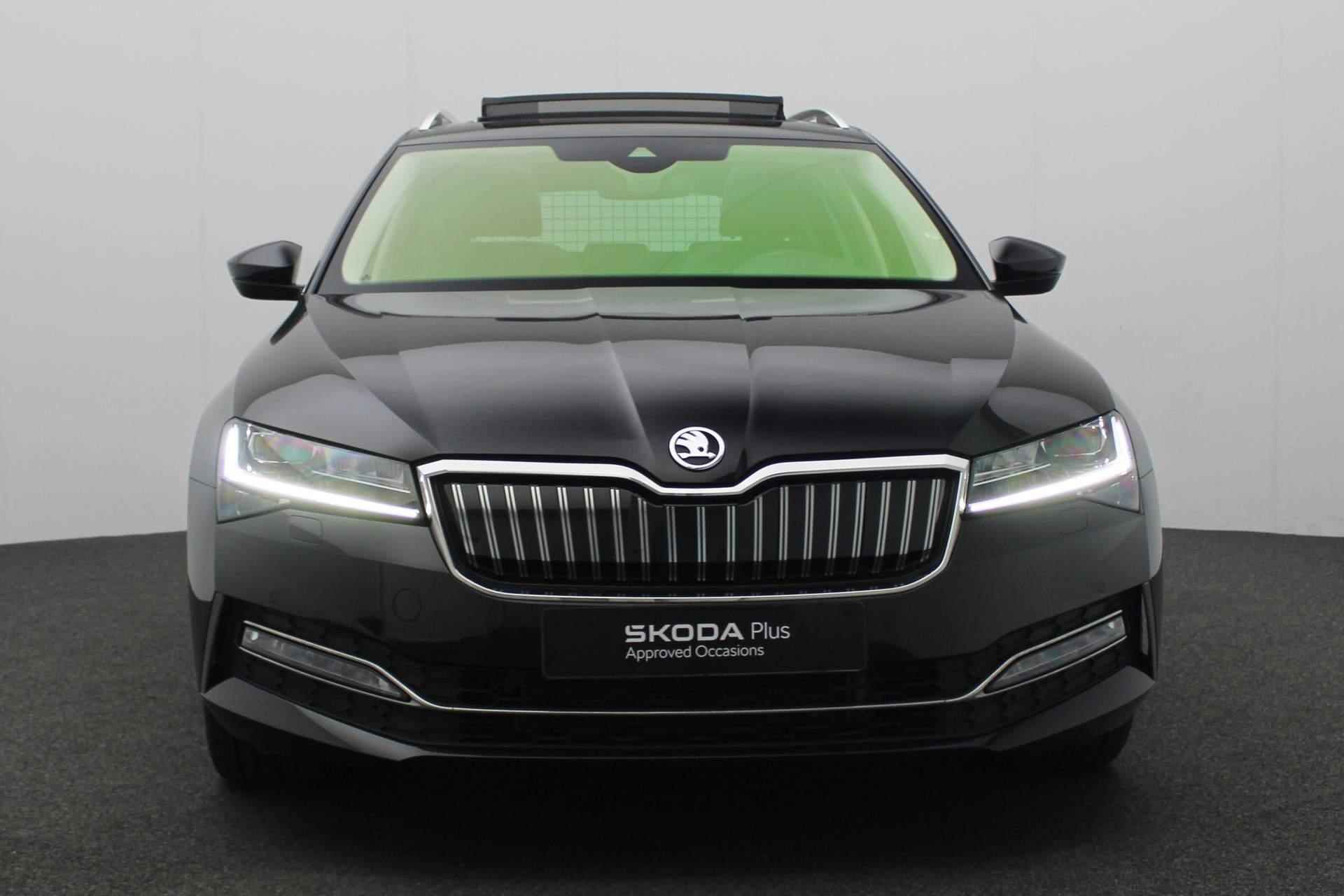 Skoda Superb Combi 1.4 TSI iV 218 DSG Style | Pano | Parkeersensoren | Stoelverwarming | Cruise |18 inch - 18/44