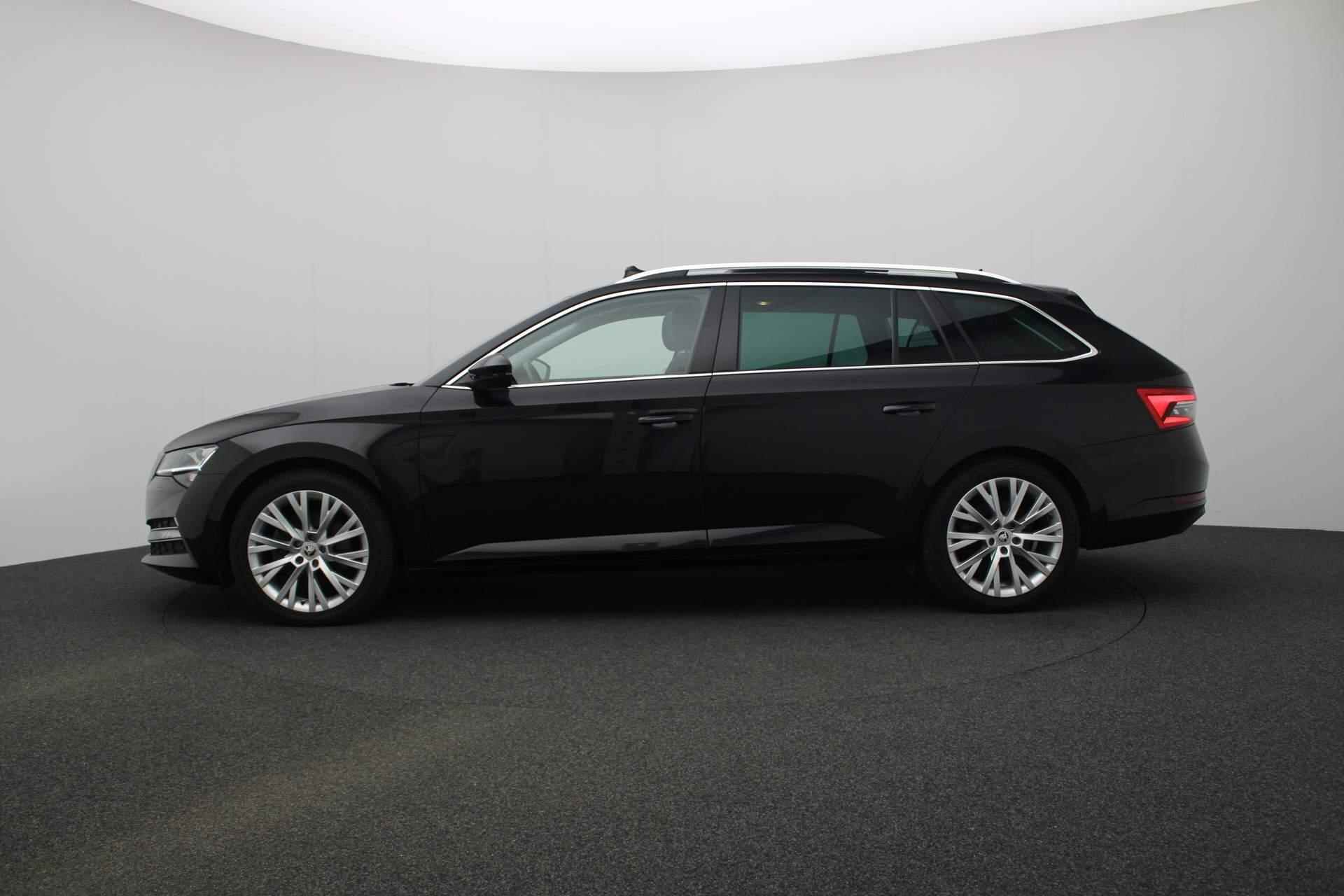 Skoda Superb Combi 1.4 TSI iV 218 DSG Style | Pano | Parkeersensoren | Stoelverwarming | Cruise |18 inch - 20/44