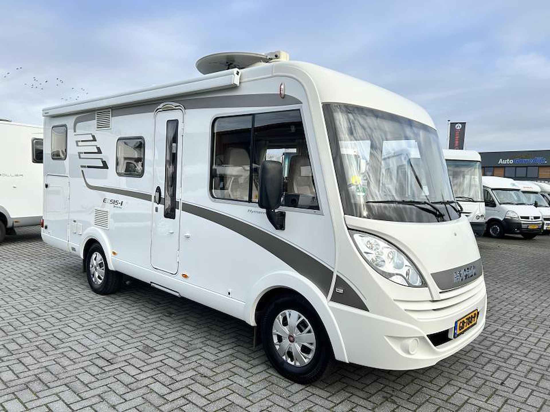 Hymer Exsis-I 474 enkele-bedden/automaat - 3/25